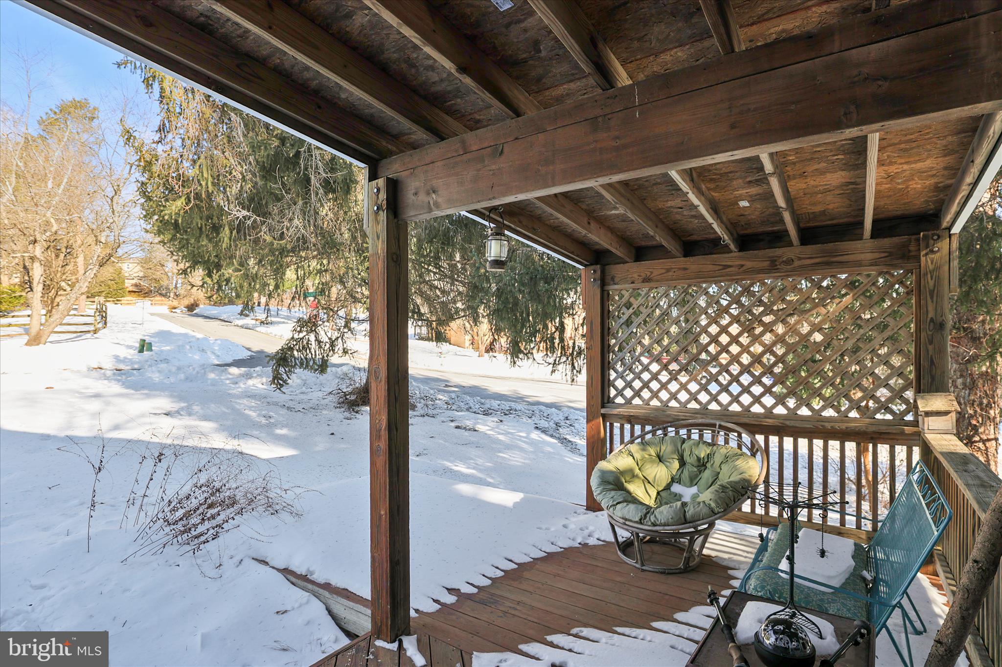 LAKE LINGANORE - Residential