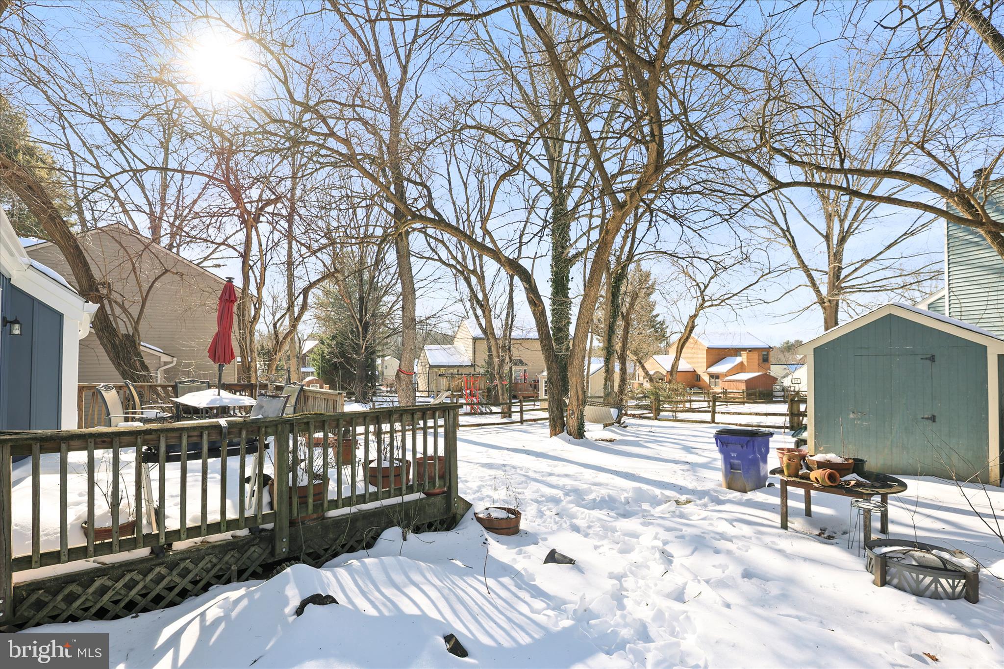 LAKE LINGANORE - Residential