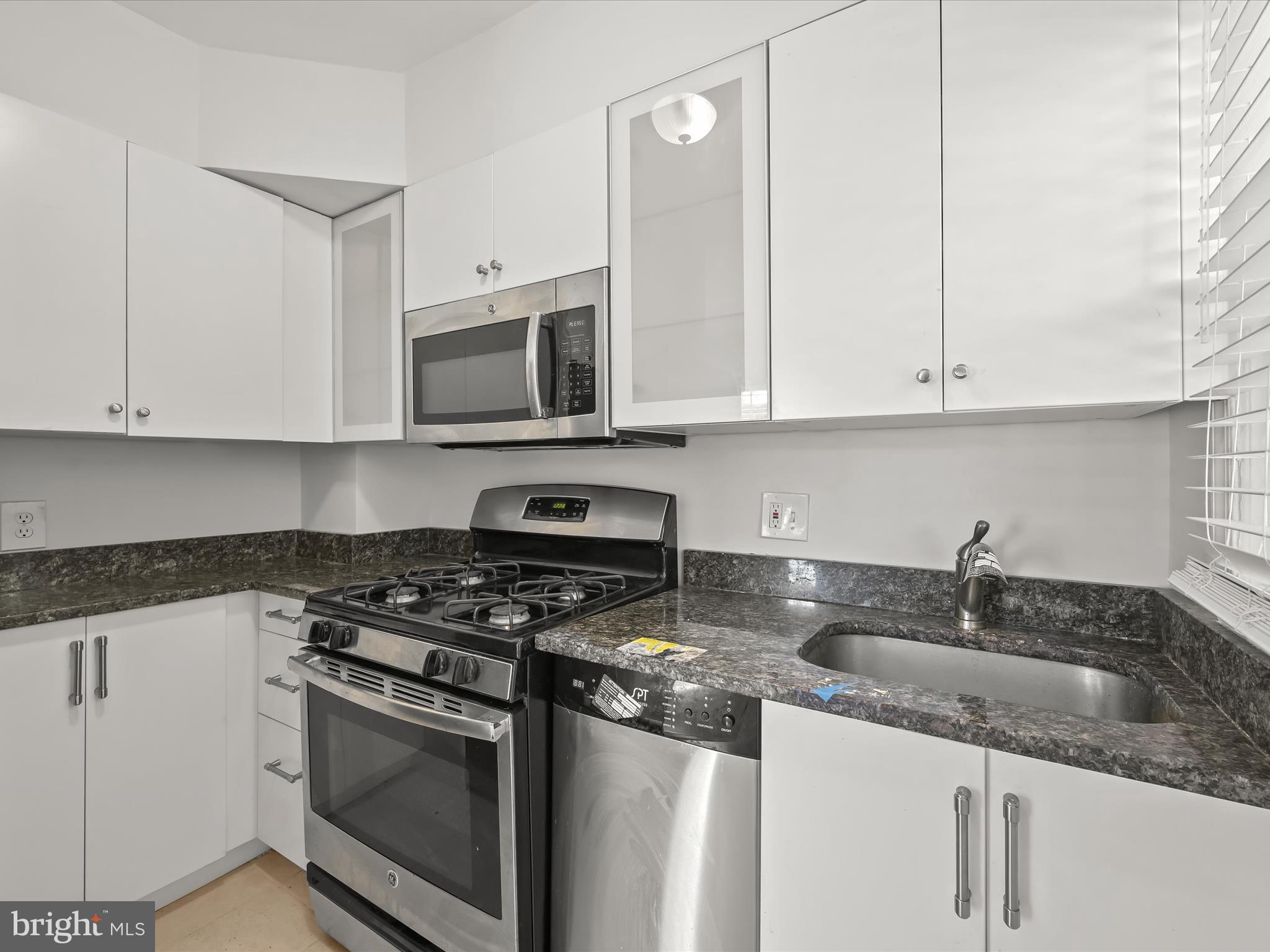 CHEVY CHASE CREST - Residential