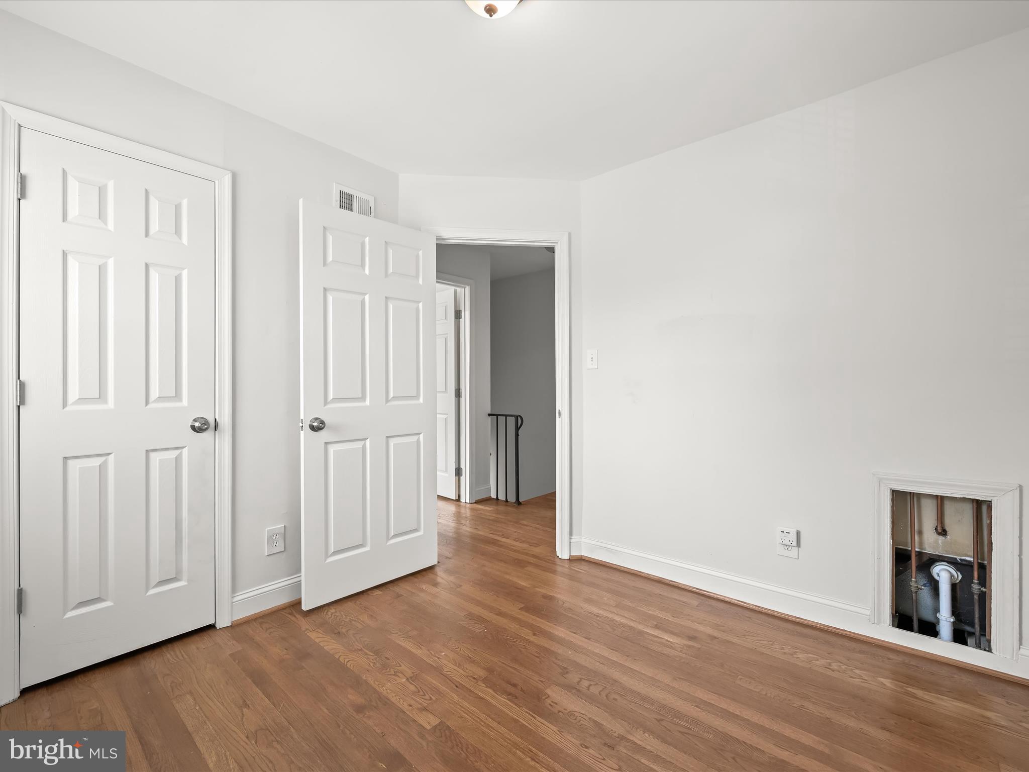 CHEVY CHASE CREST - Residential