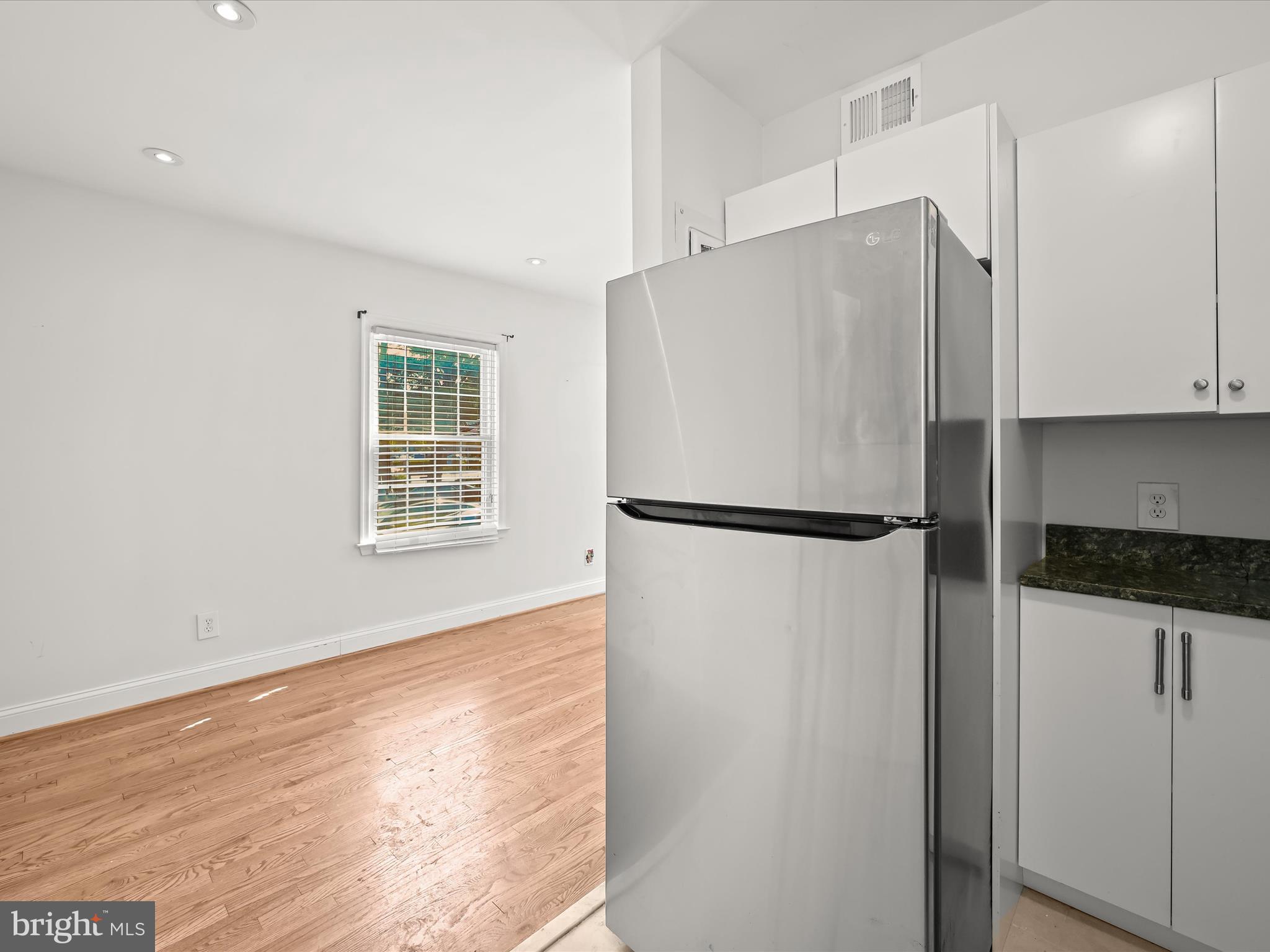 CHEVY CHASE CREST - Residential