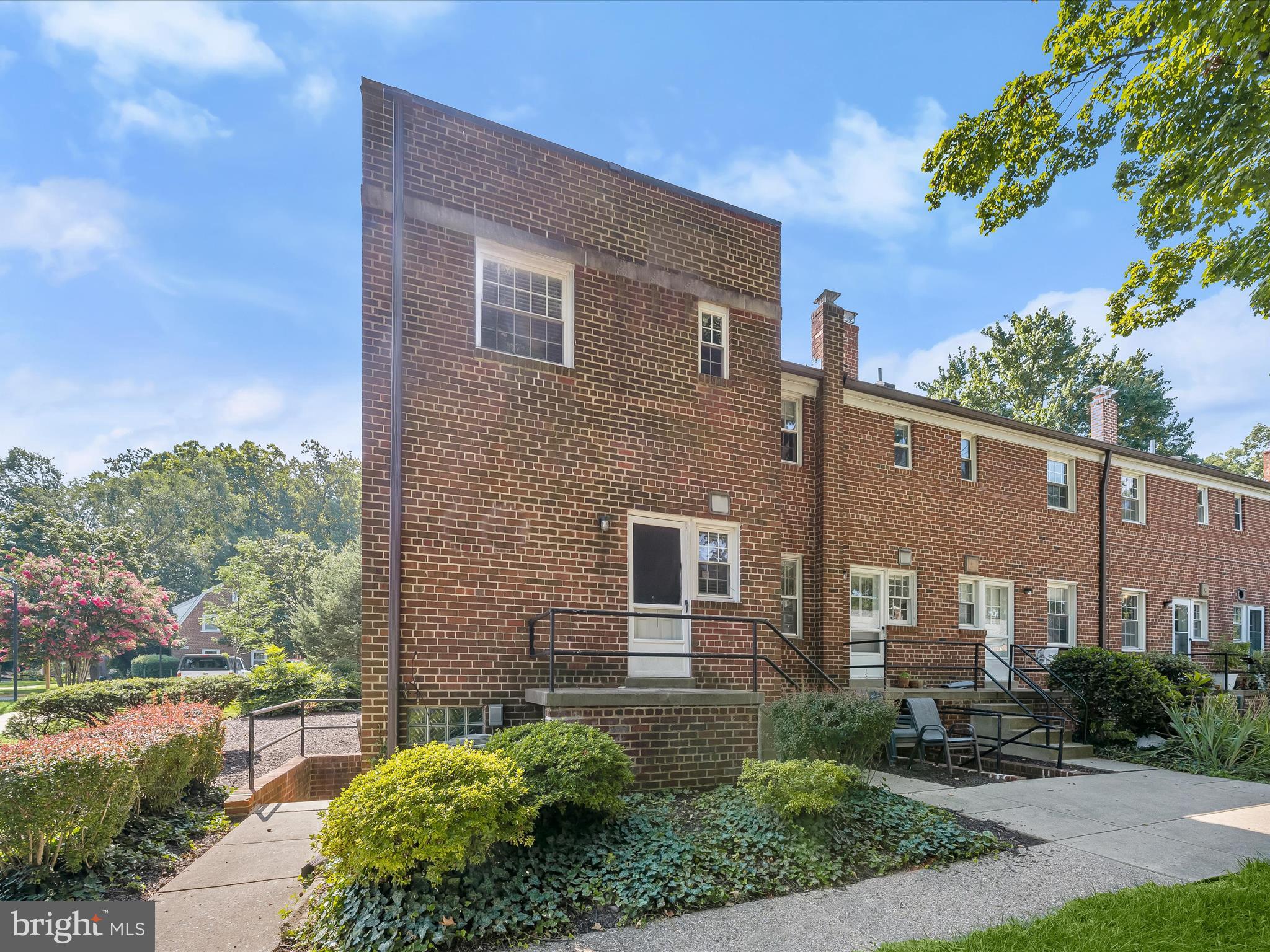 CHEVY CHASE CREST - Residential