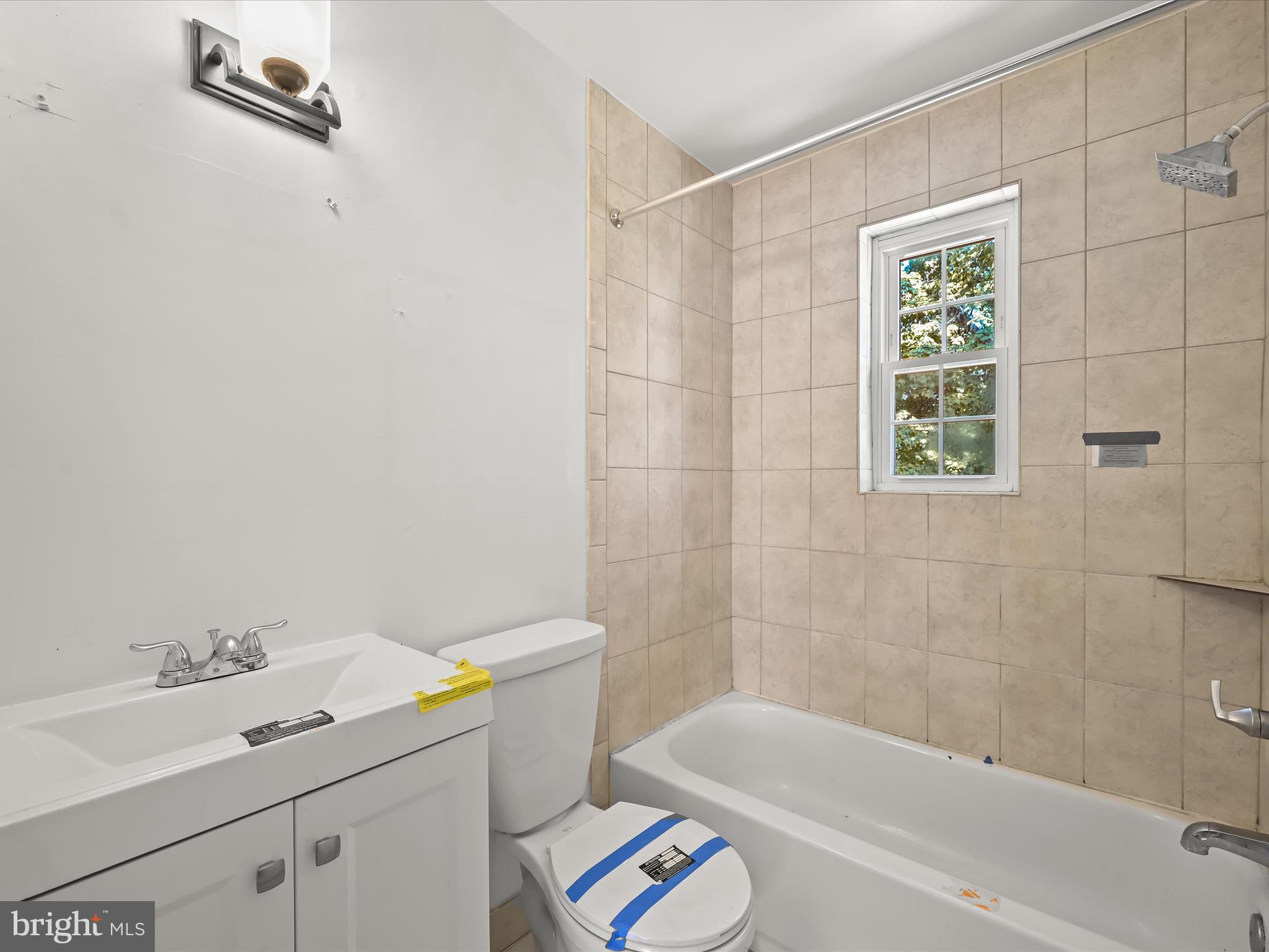 CHEVY CHASE CREST - Residential