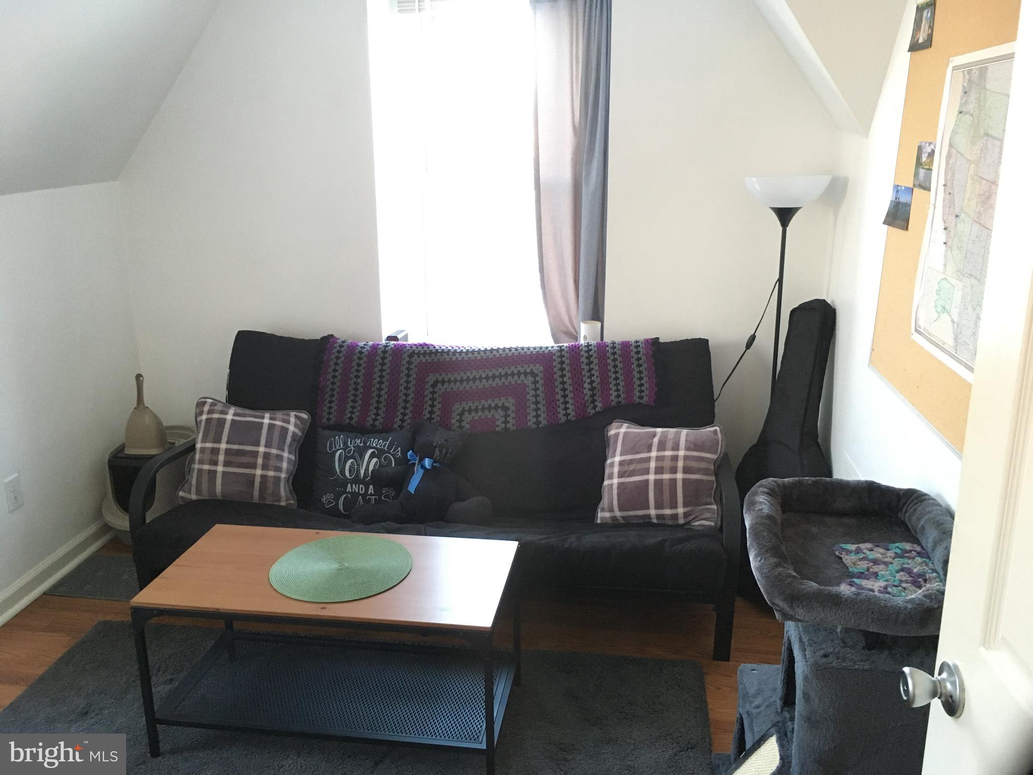 ROXBOROUGH - Residential Lease