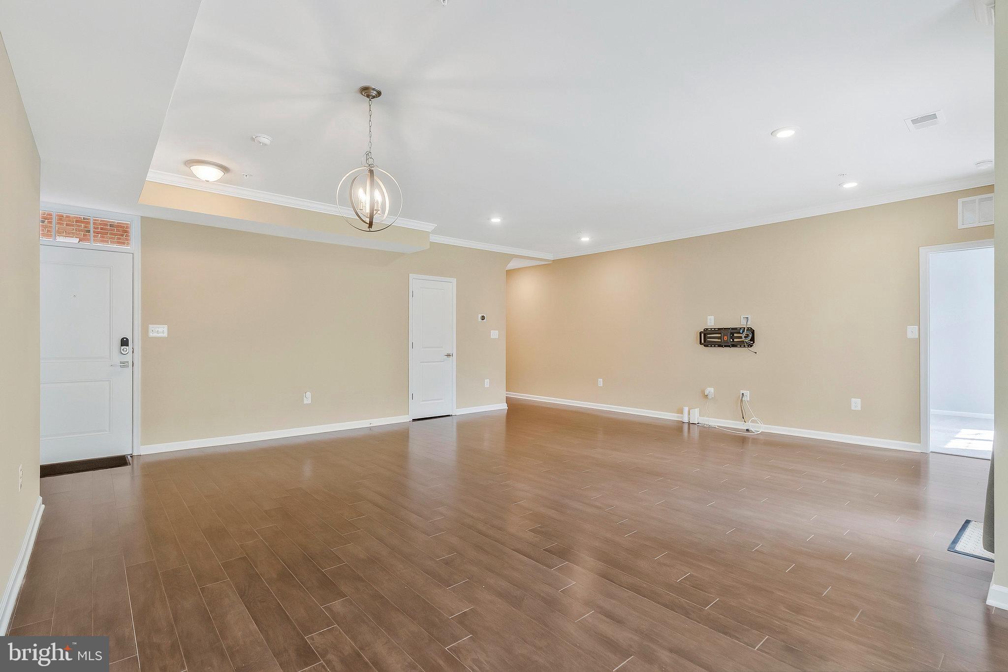 RIDGES AT LOUDOUN VALLEY - Residential