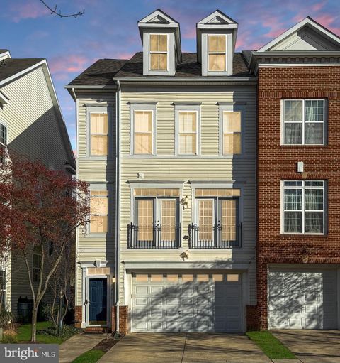 5711 LANIER AVENUE CAMP SPRINGS MD 20746