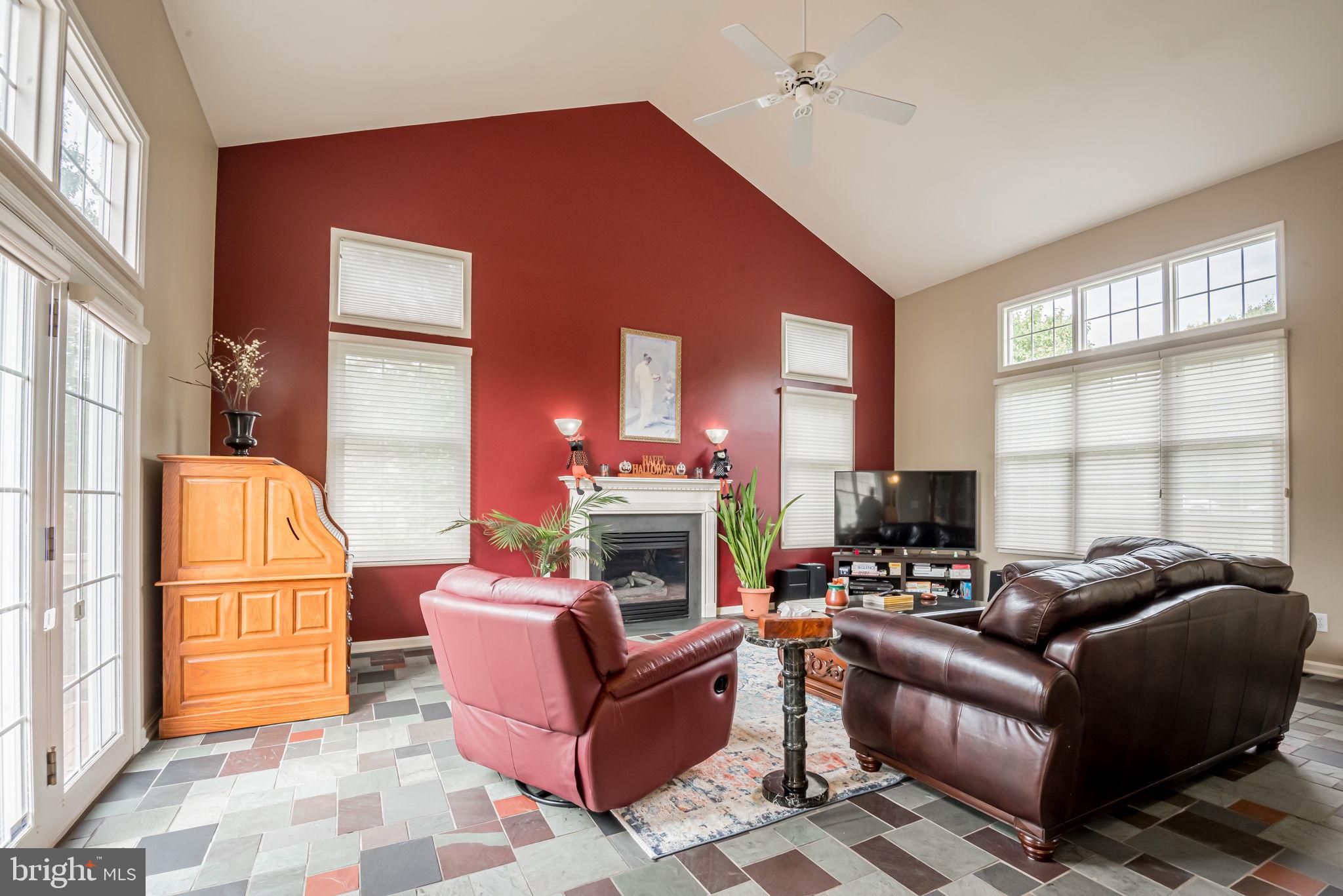 KEMBLESVILLE WEST - Residential