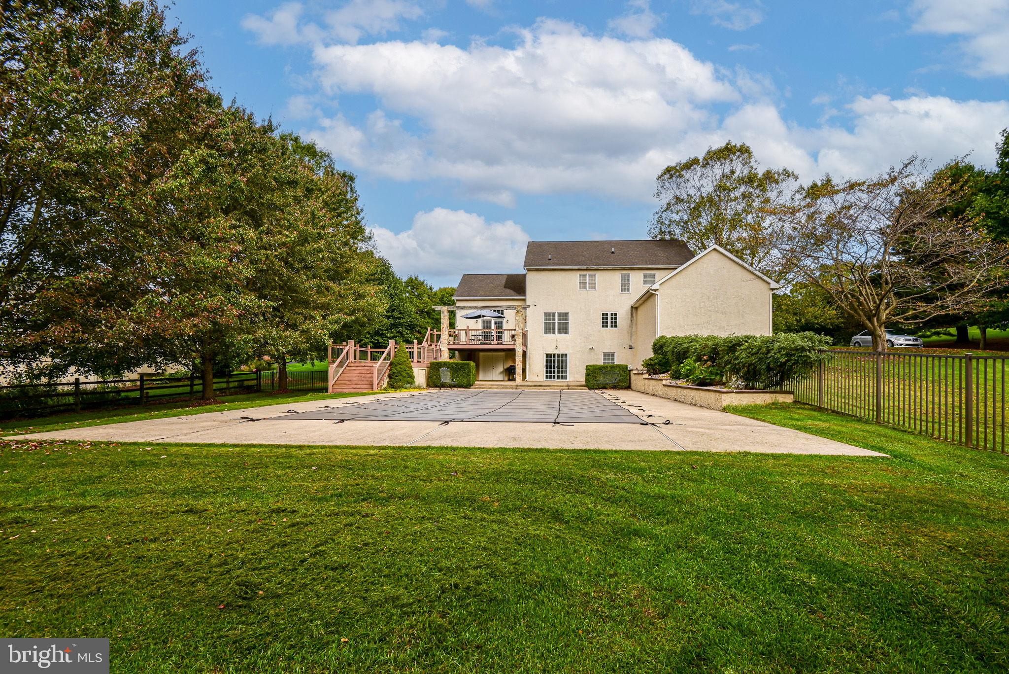 KEMBLESVILLE WEST - Residential