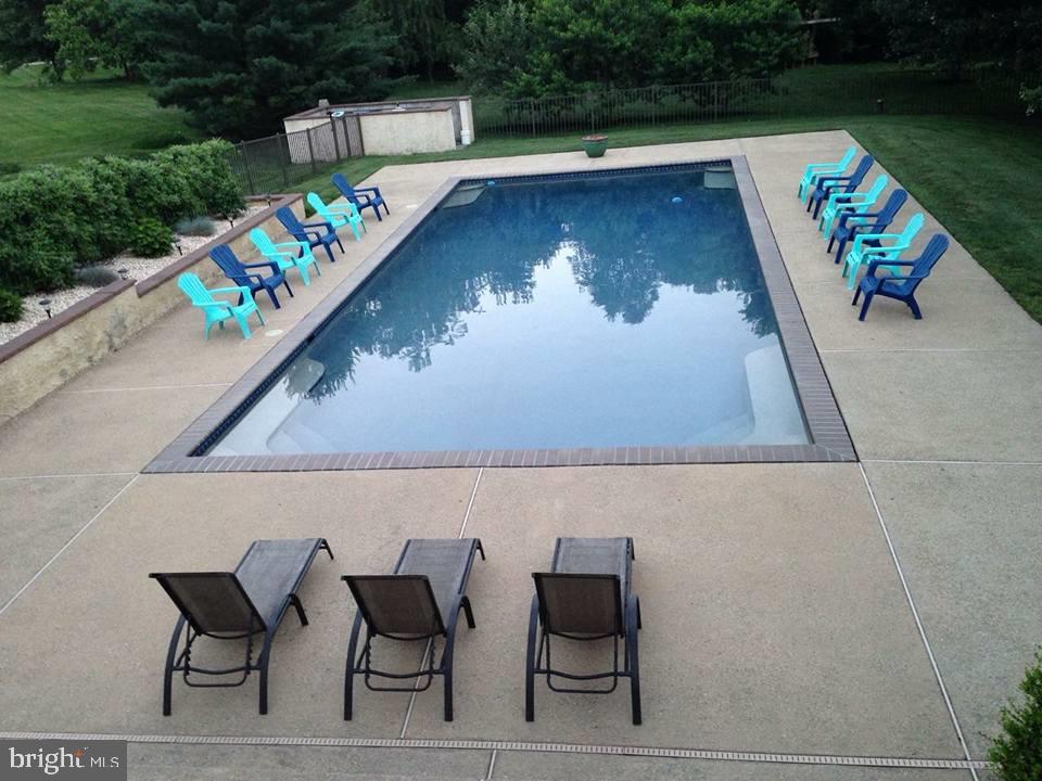 KEMBLESVILLE WEST - Residential