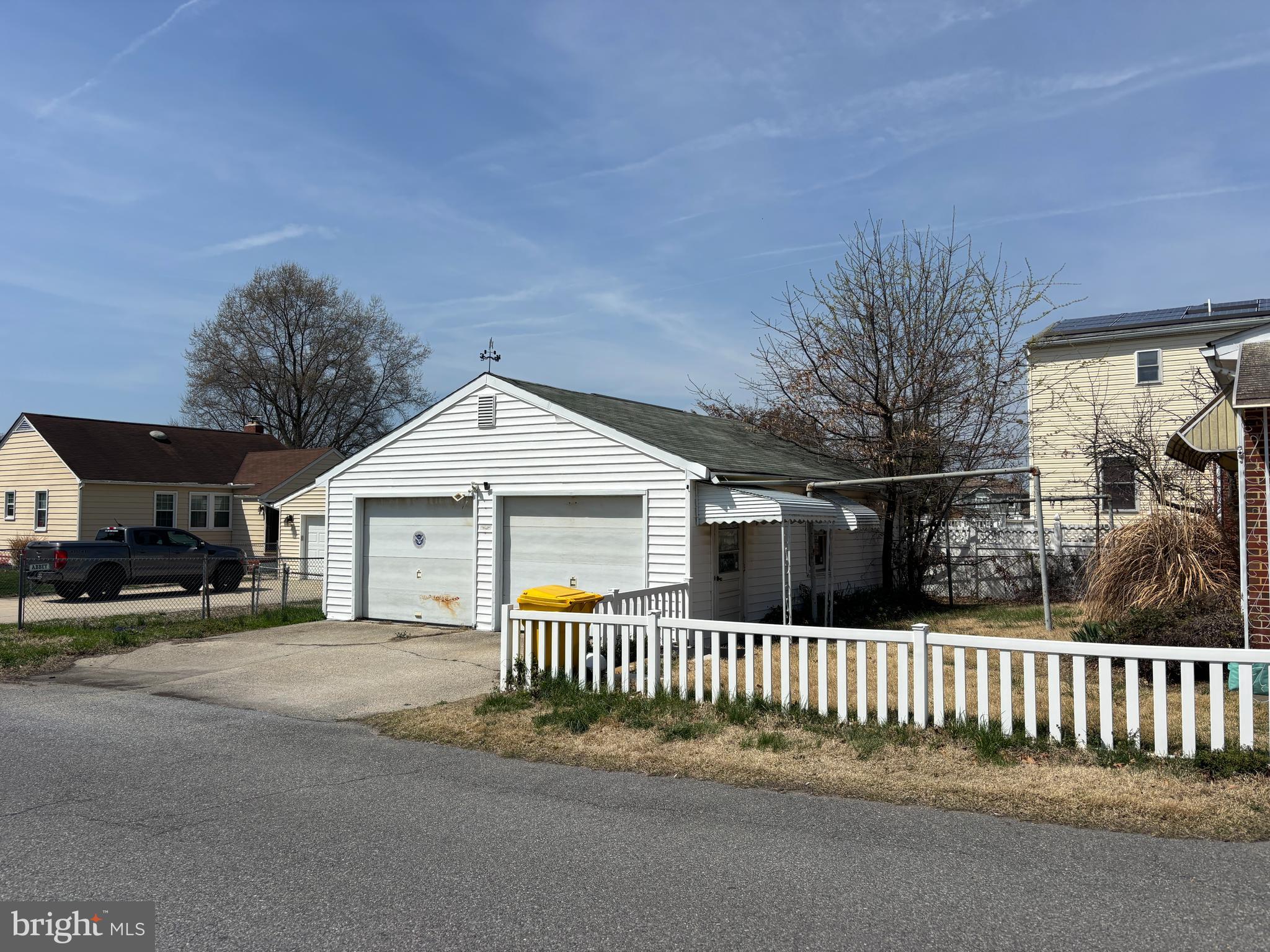 RIVIERA BEACH - Residential