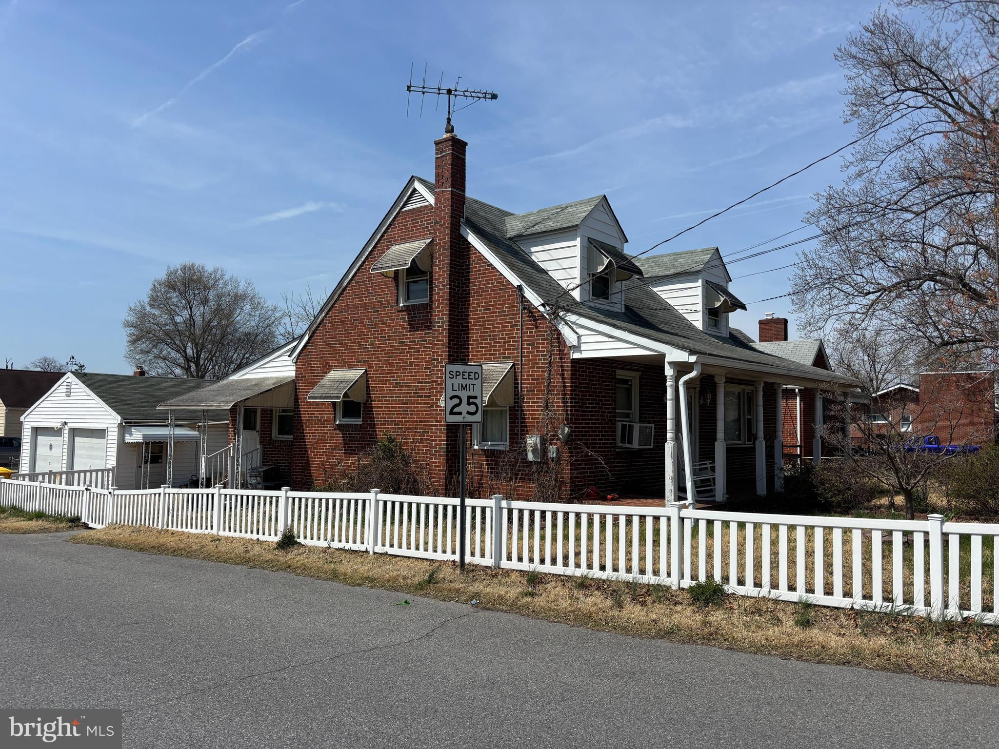 RIVIERA BEACH - Residential