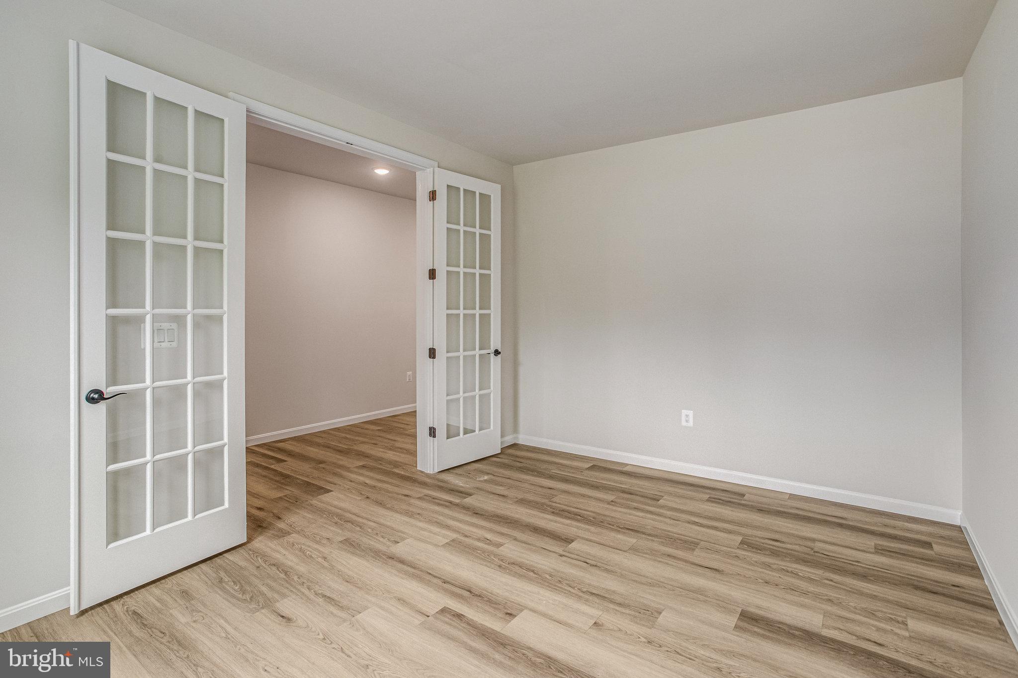 7127 BRAXTON COURT