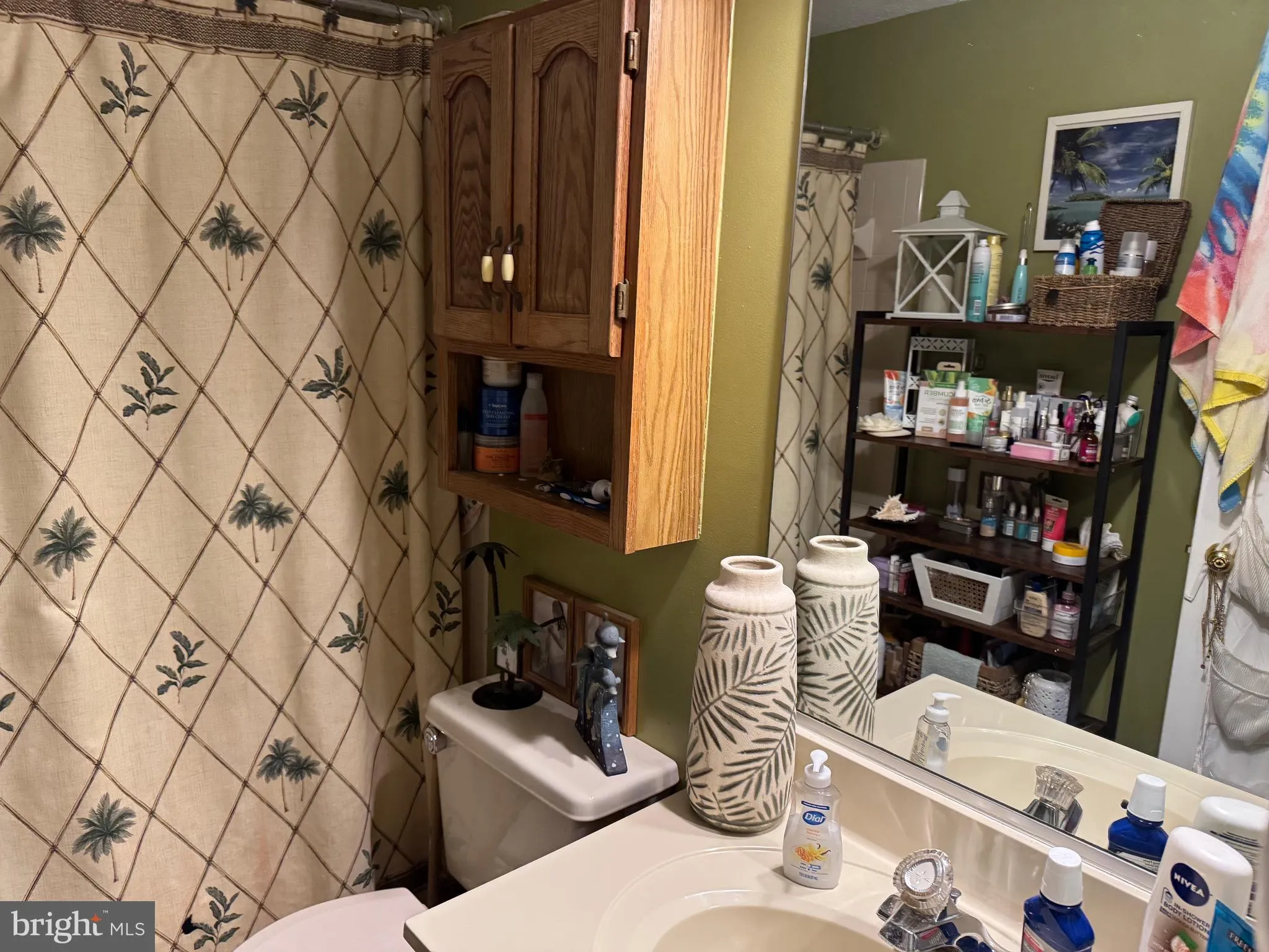 Newark, Delaware 19702, United States, 2 Bedrooms Bedrooms, ,3 BathroomsBathrooms,Residential,Pending,89401