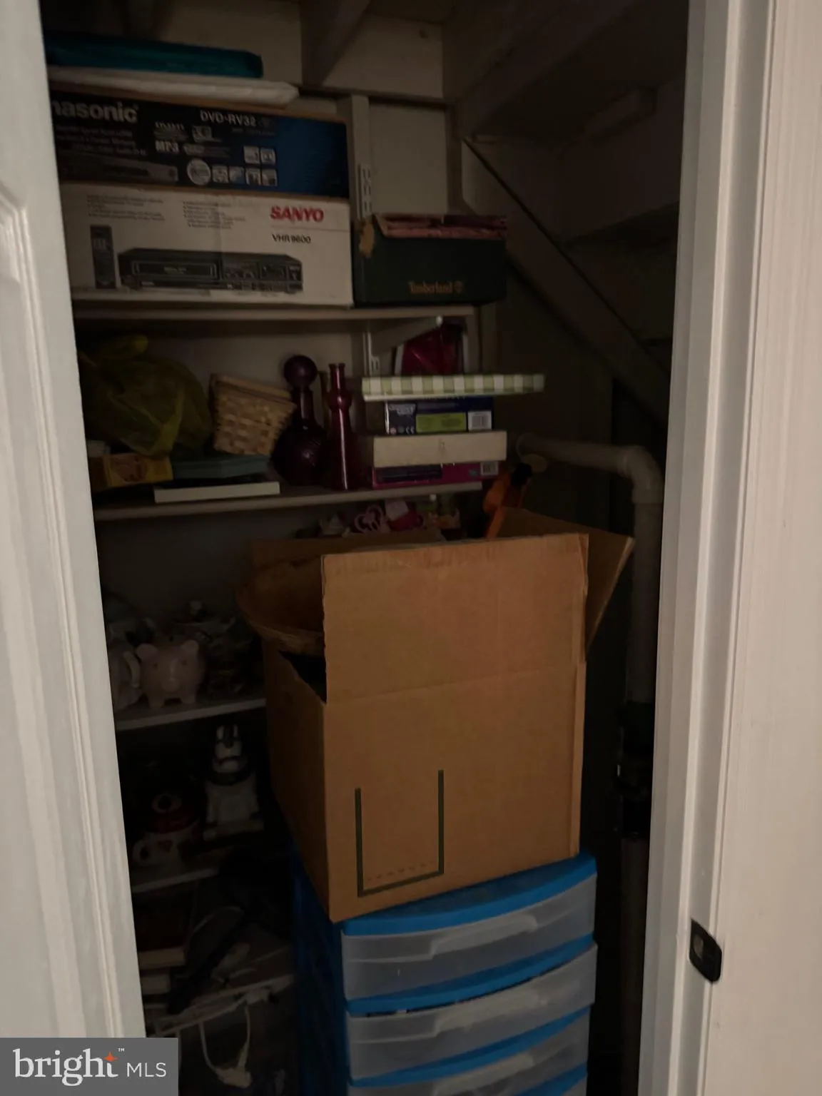 Newark, Delaware 19702, United States, 2 Bedrooms Bedrooms, ,3 BathroomsBathrooms,Residential,Pending,89401