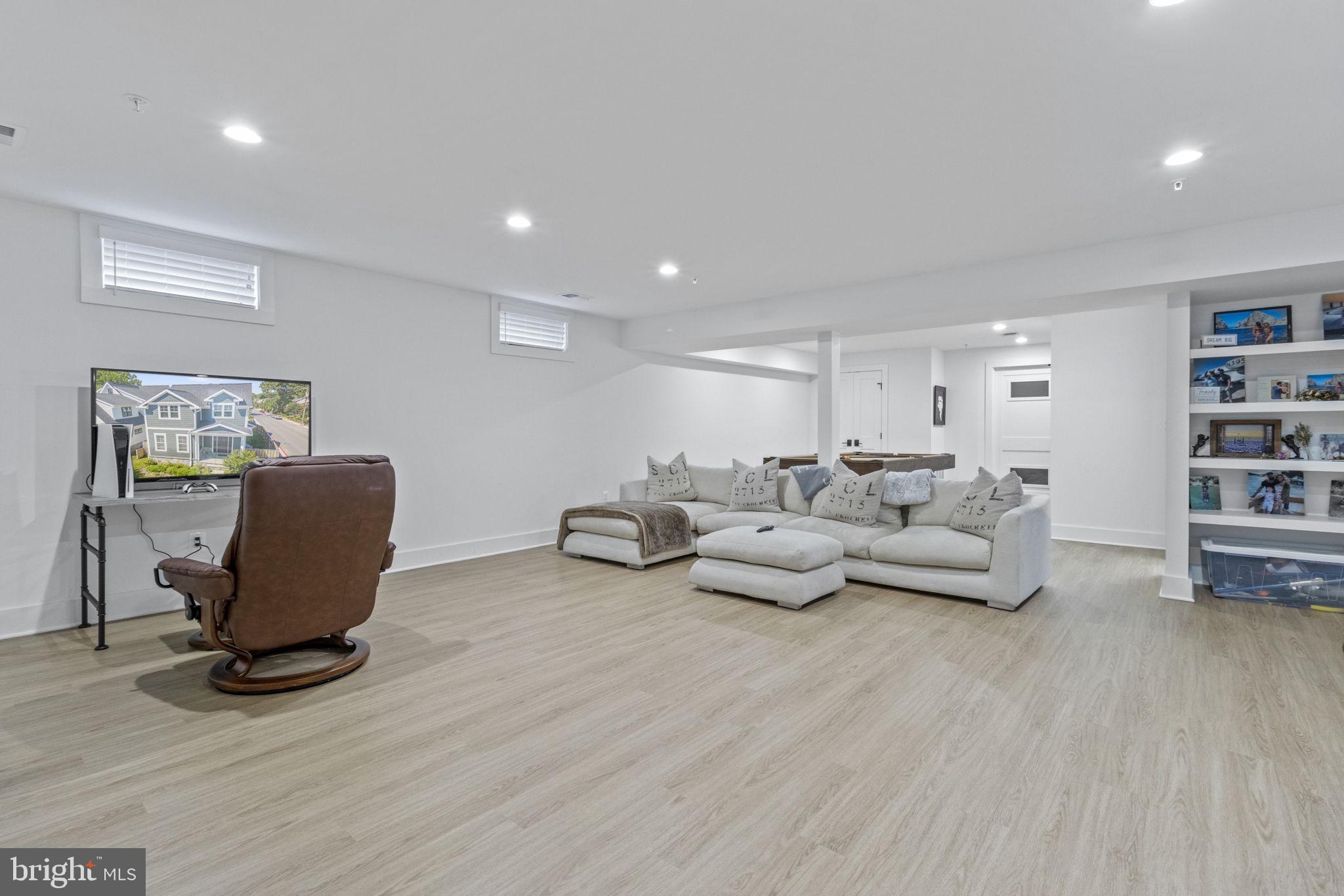 EASTPORT - Residential