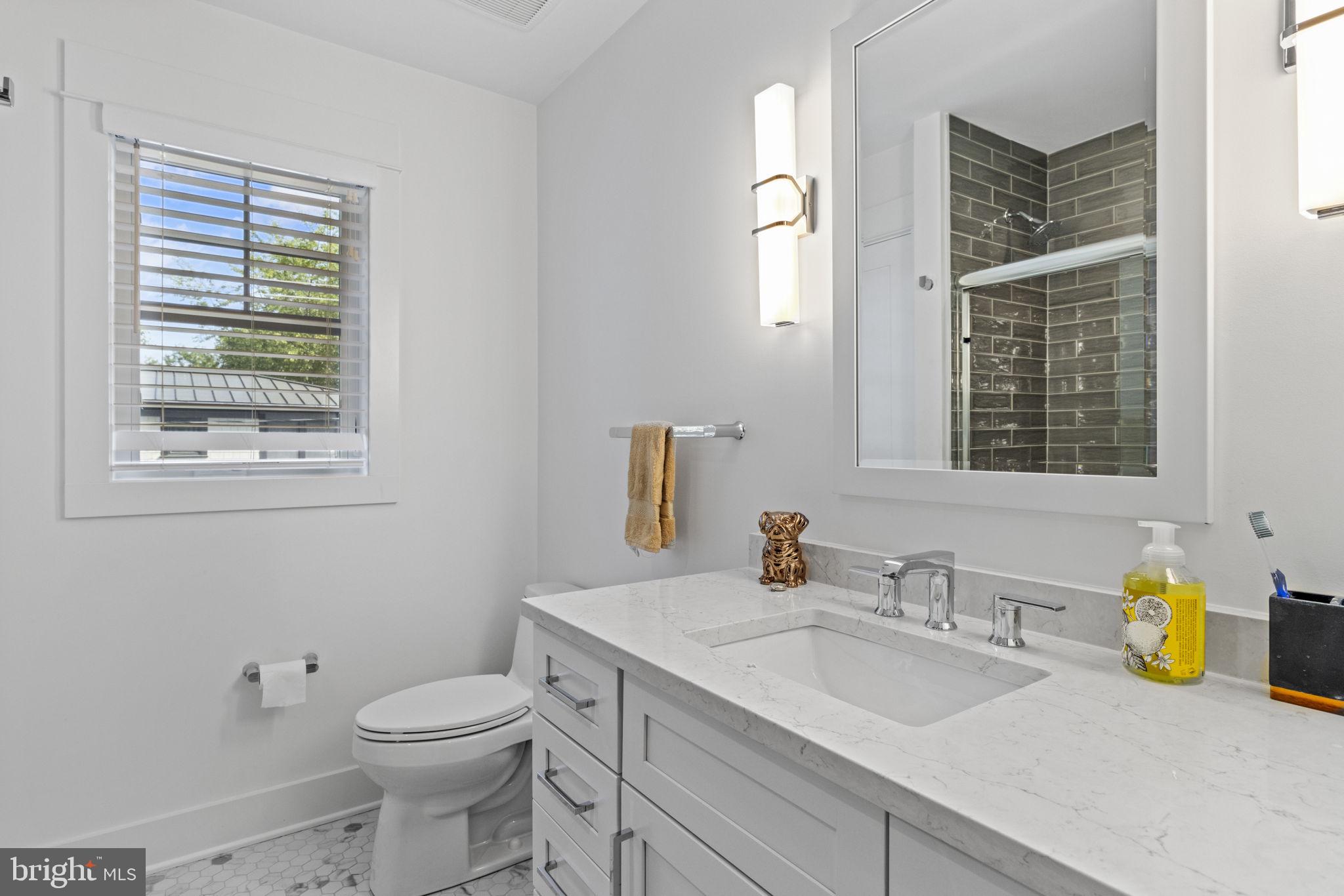 EASTPORT - Residential