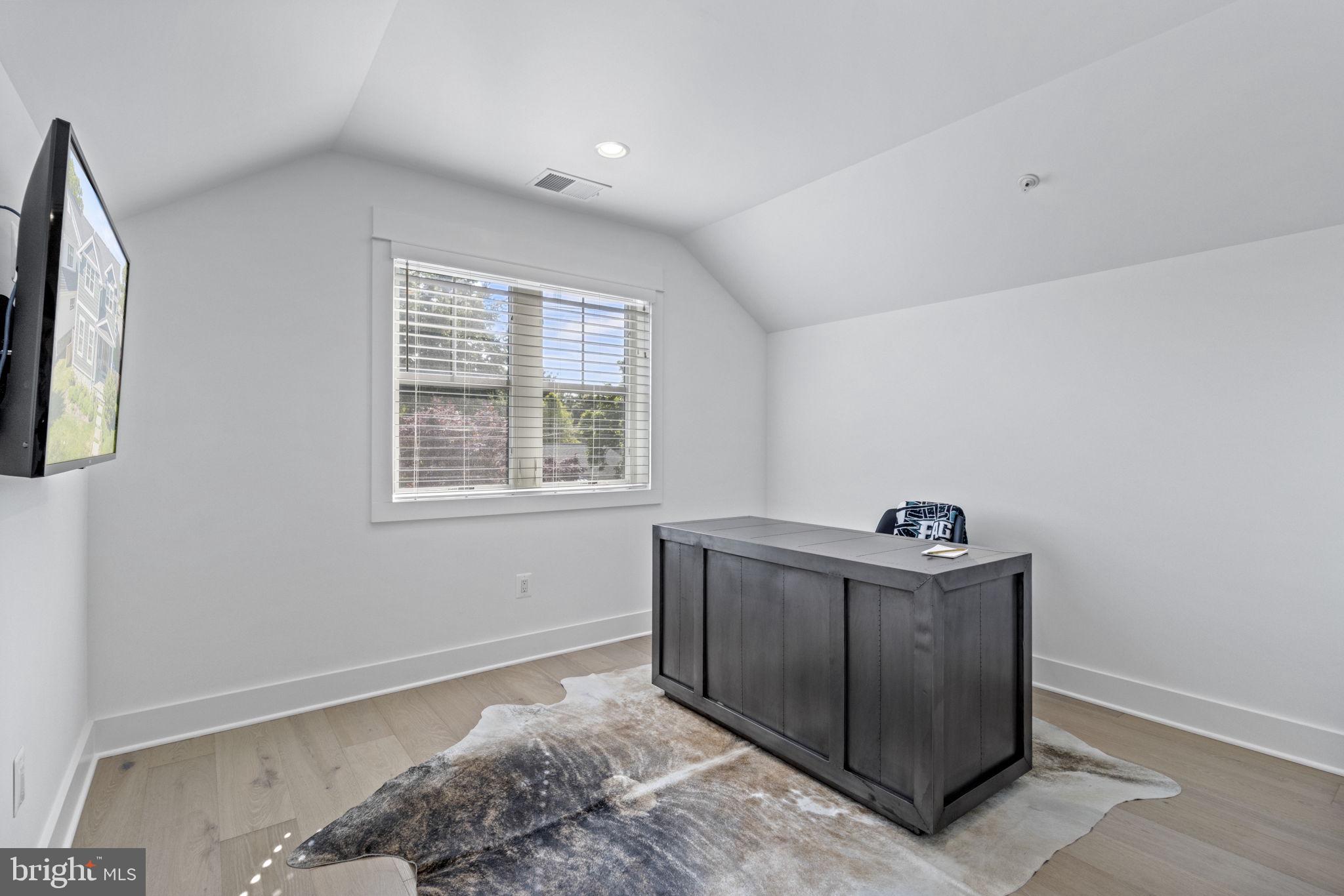 EASTPORT - Residential