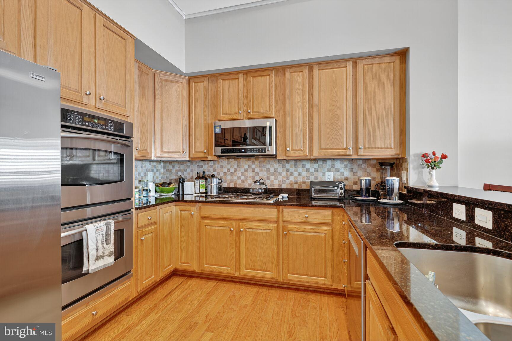 8912 YELLOW DAISY PLACE