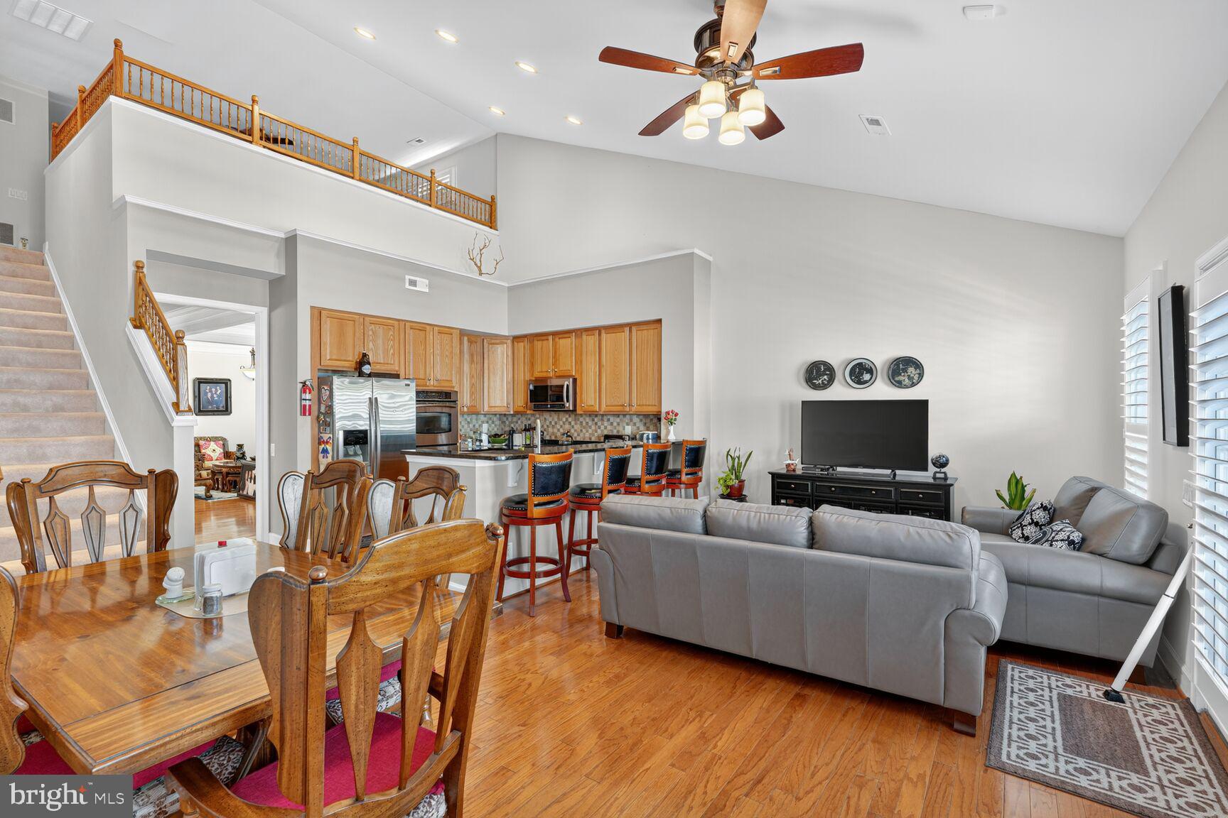 SPRING HILL - Residential