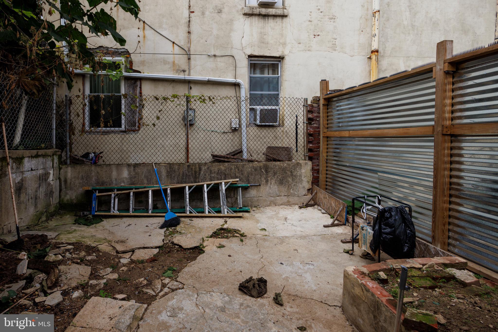 WEST KENSINGTON - Residential