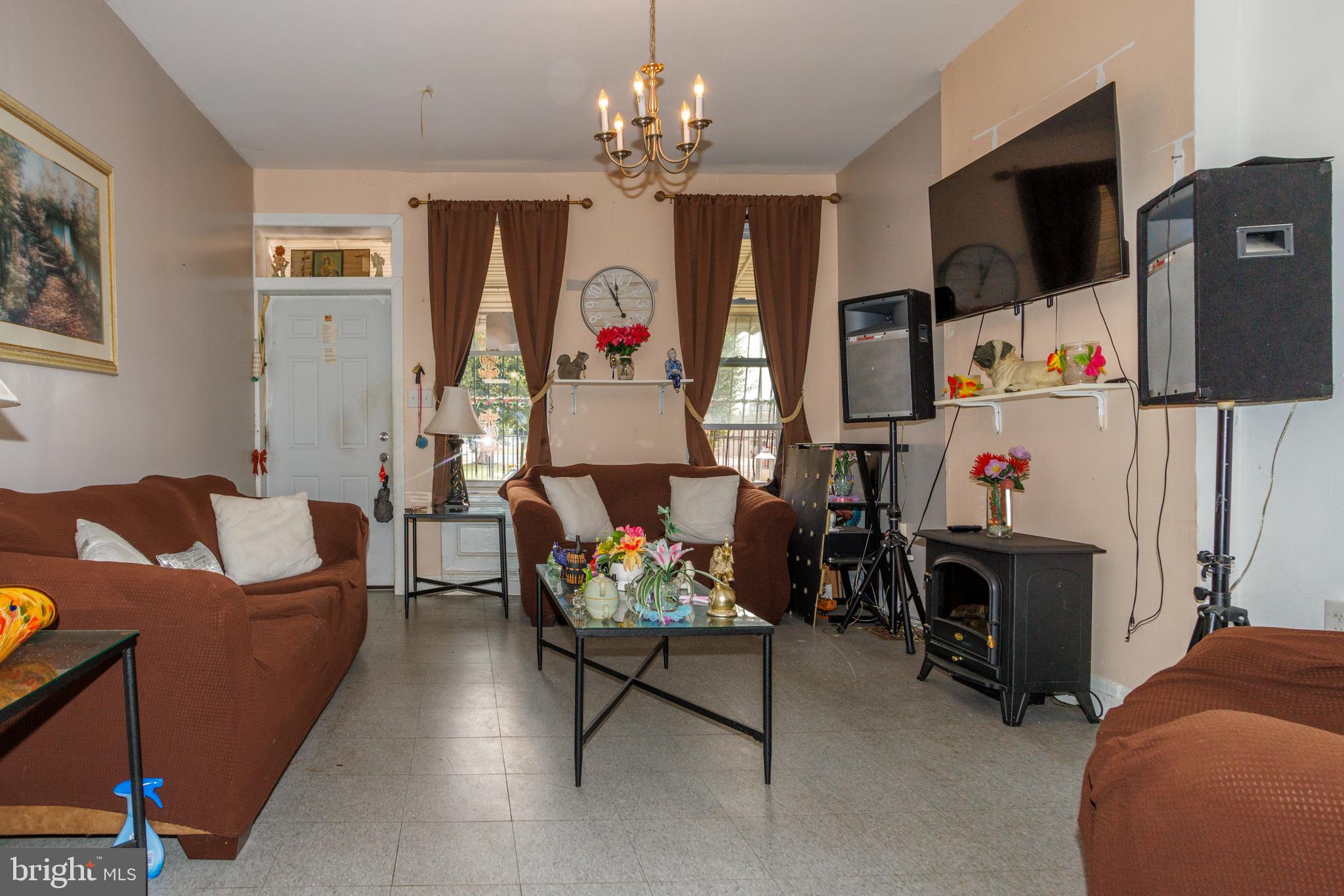 WEST KENSINGTON - Residential