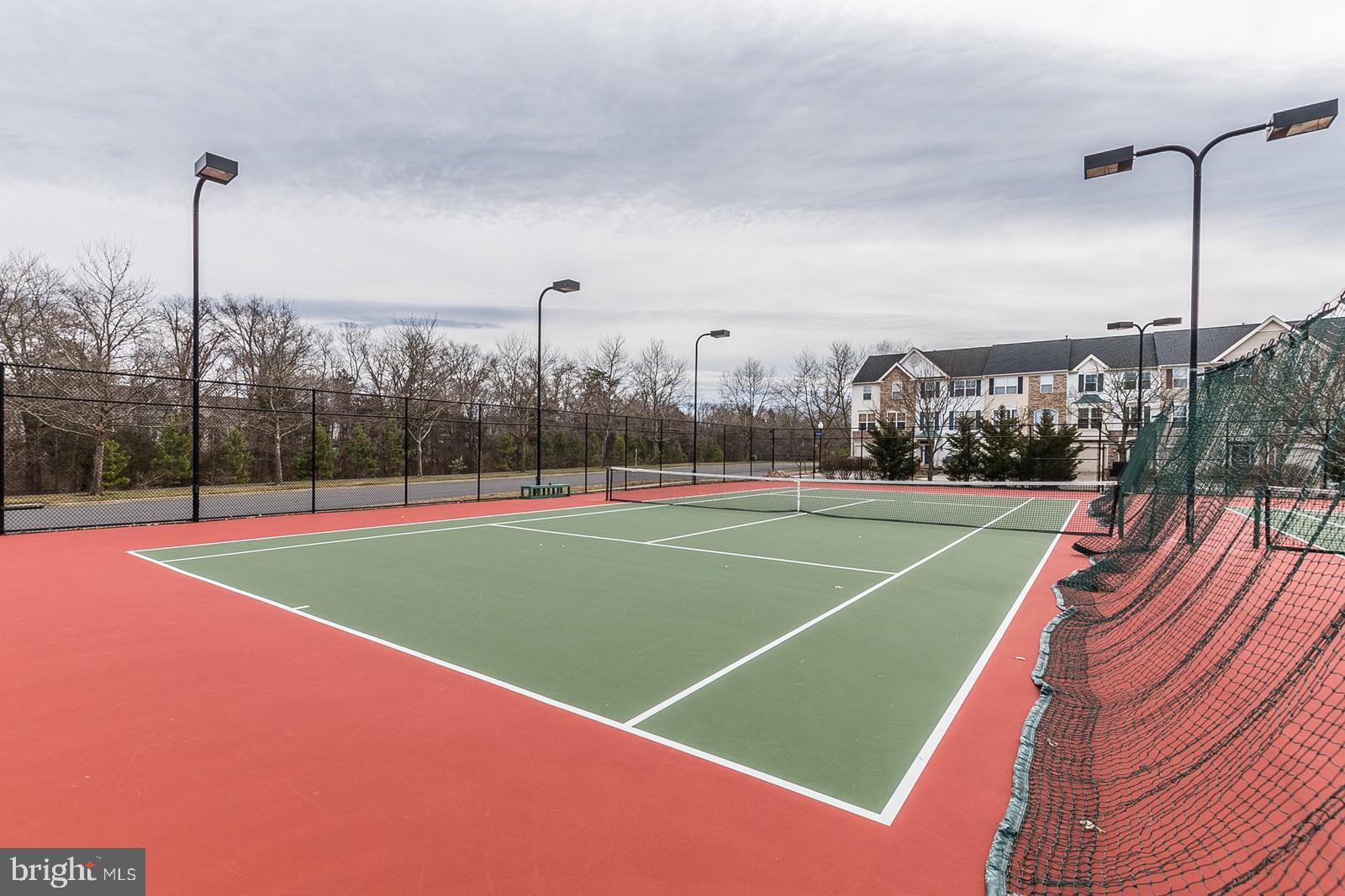 SOUTH RIDING - Residential