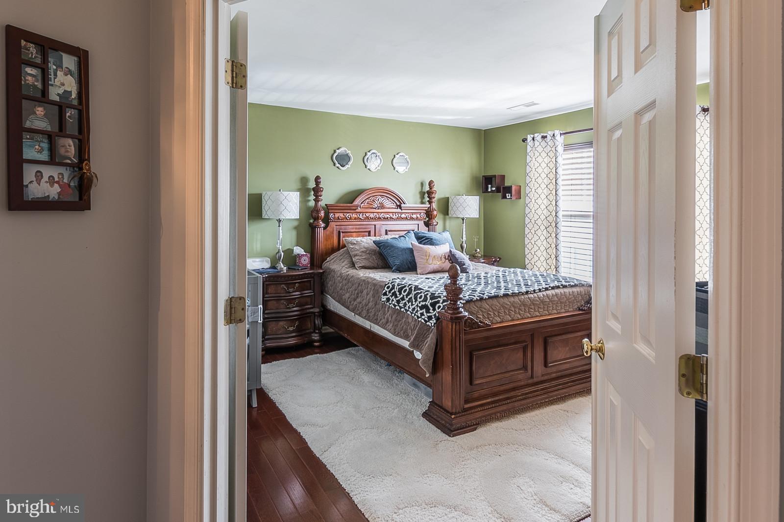 SOUTH RIDING - Residential