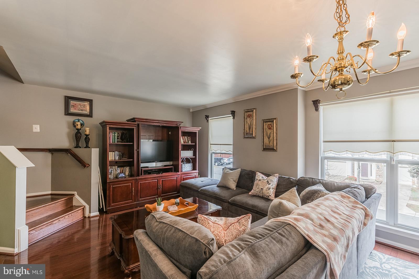 SOUTH RIDING - Residential