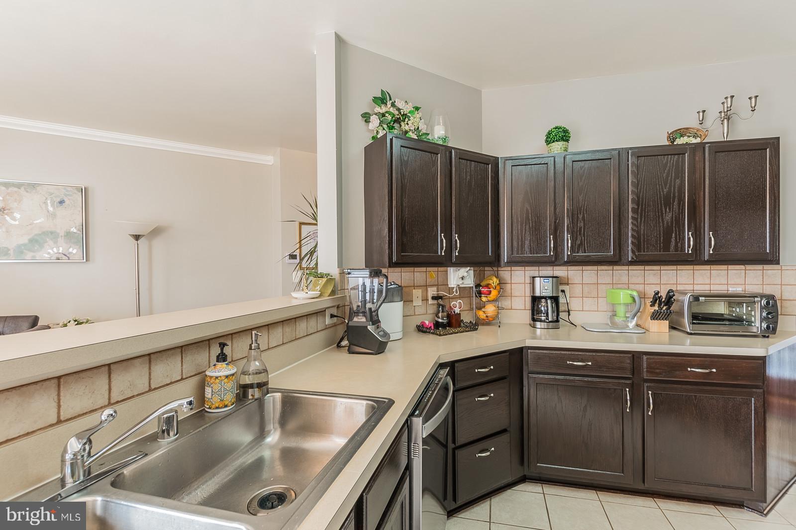 SOUTH RIDING - Residential