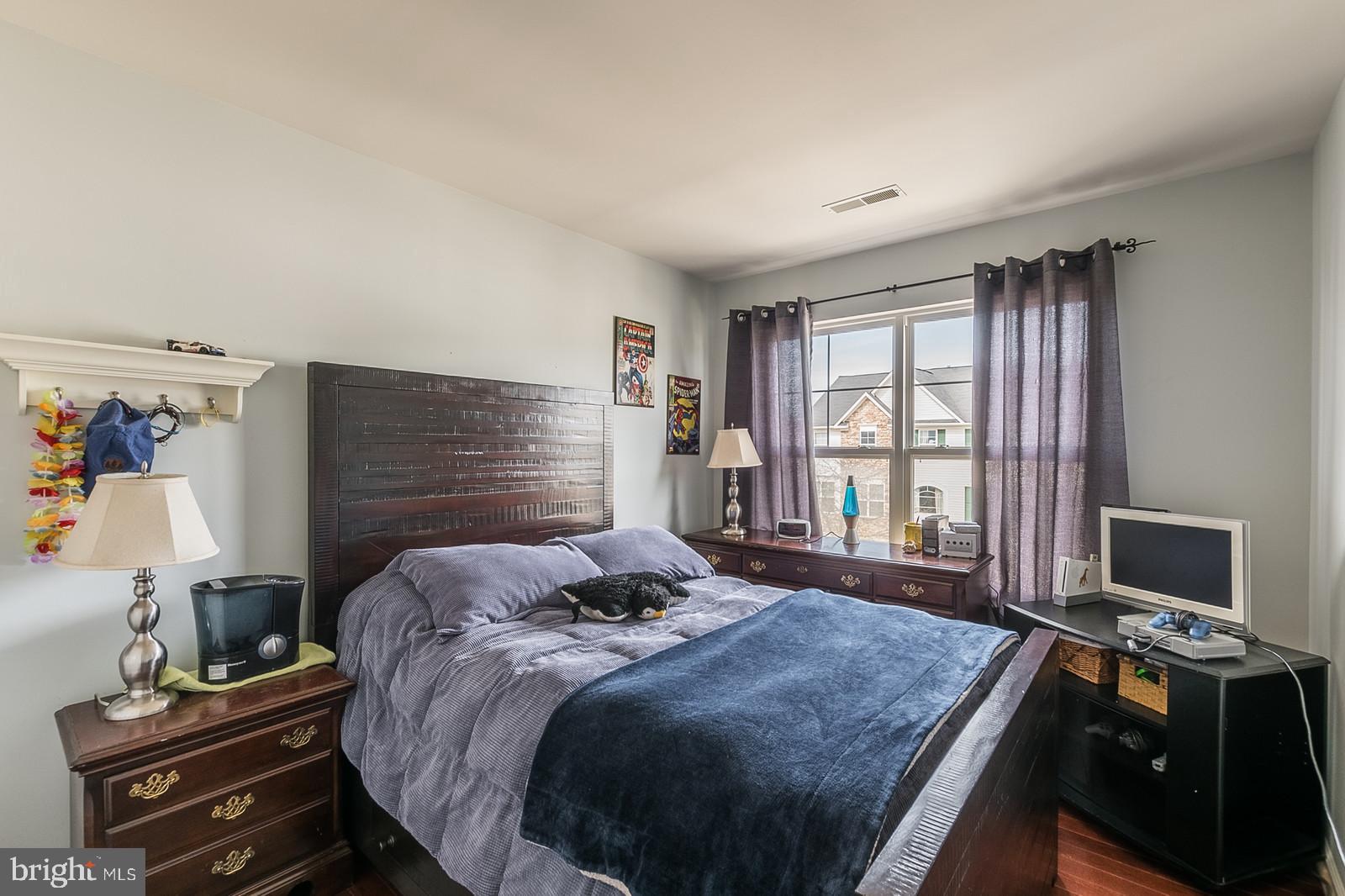 SOUTH RIDING - Residential