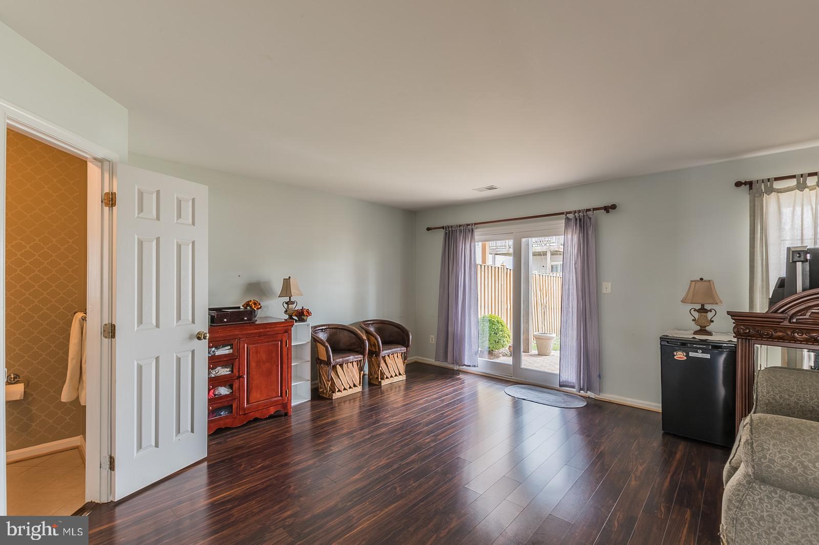 SOUTH RIDING - Residential