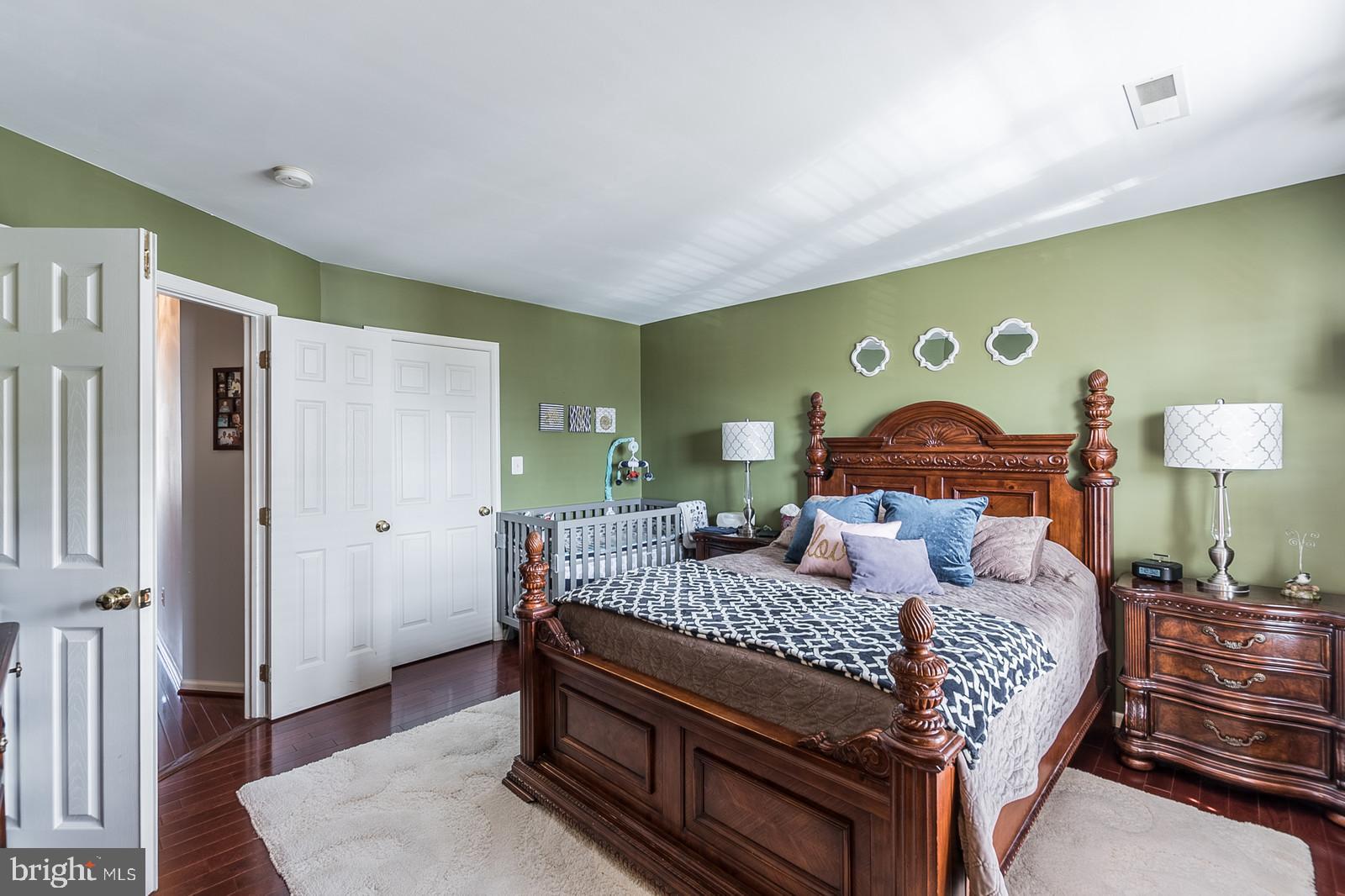 SOUTH RIDING - Residential