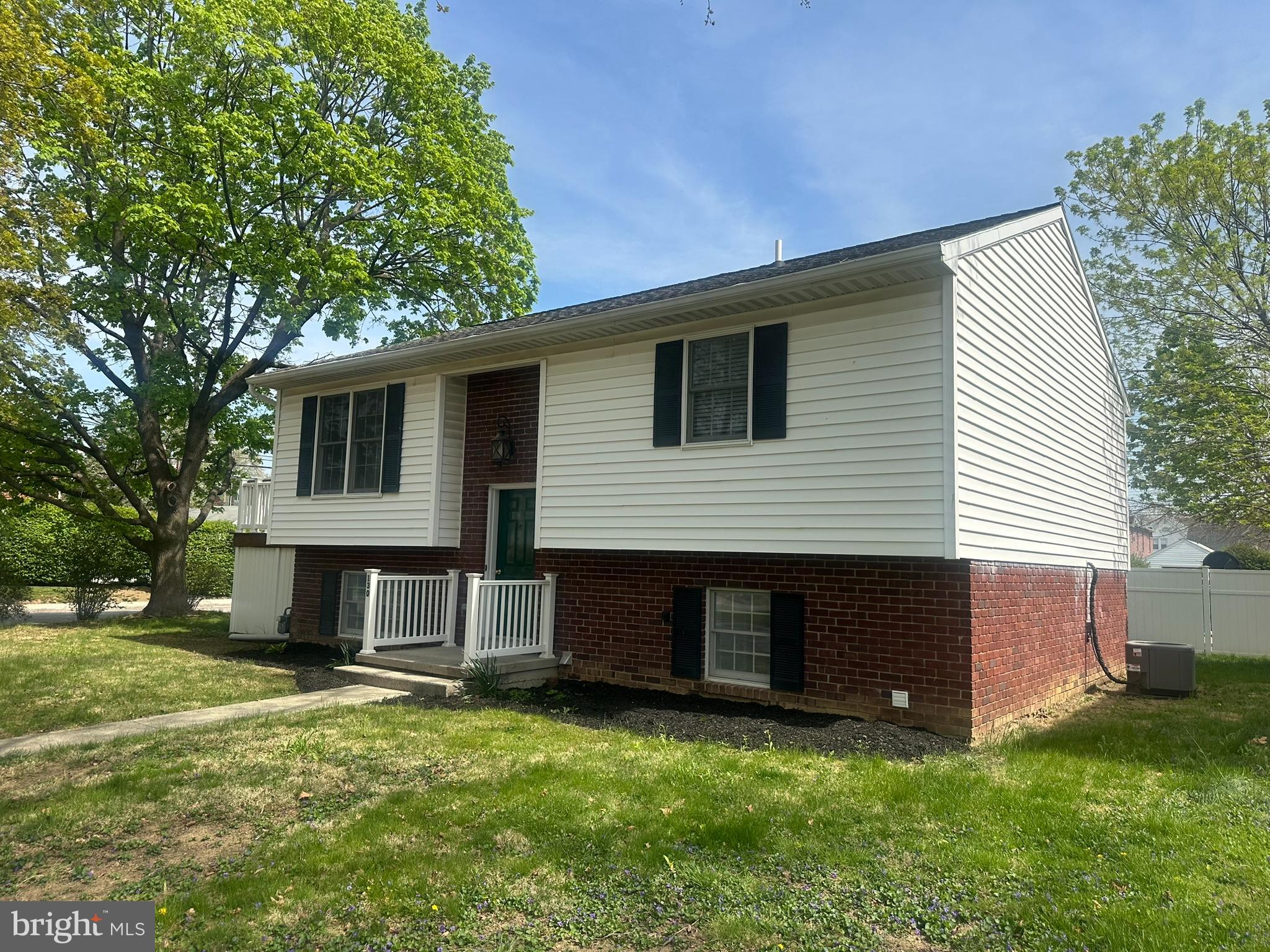 FORNEY AVENUE - Residential