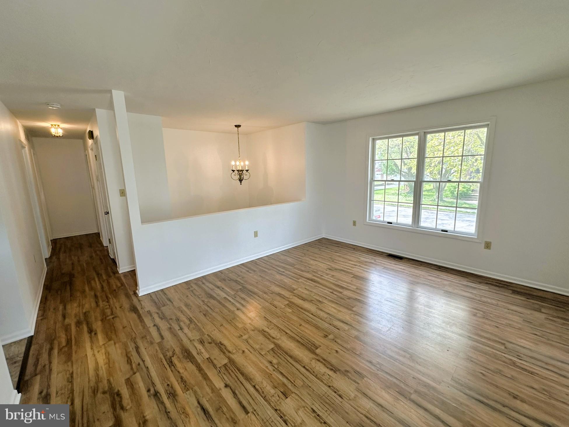 FORNEY AVENUE - Residential