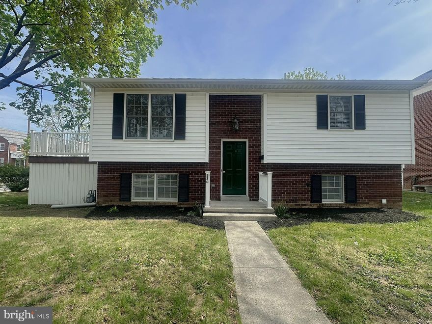 Really nice brick & vinyl sided 3-bedroom, 2 full bath home in mature neighborhood.  This home was recently painted, new carpet in all bedrooms and lower-level family room & study.  The lower-level family room has a natural gas fireplace & a Square D 200-amp electric panel box.  New vinyl flooring installed in the main level bath and eat in kitchen area.  The 2 bathrooms include new vanities with marble tops.  The kitchen has a double stainless deep sink with spray nozzle, & real nice cherry finished kitchen cabinets with adjustable shelves & a new Granite countertop.  The home has thermopane windows and a Timberline architectural shingle roof installed in 2021.  The home is heated by a Rheem natural gas forced hot air furnace installed in 2017 & is cooled by a real nice Rheem central air unit.  There are 6 panel doors throughout the home & a lower-level laundry area with laundry cabinets top and bottom with a 4’ solid countertop for laundry folding.  There is a nice level back yard area, with a 6’ vinyl privacy fence and a 1 car side off street parking pad.  Also included is a 10’ x 11’6” deck with PVC vinyl railing.  Included in this sale:  New stainless steel refrigerator, new stainless steel electric oven, new stainless steel microwave oven, new stainless steel dishwasher, lower-level electric dryer, & a G.E. washer.