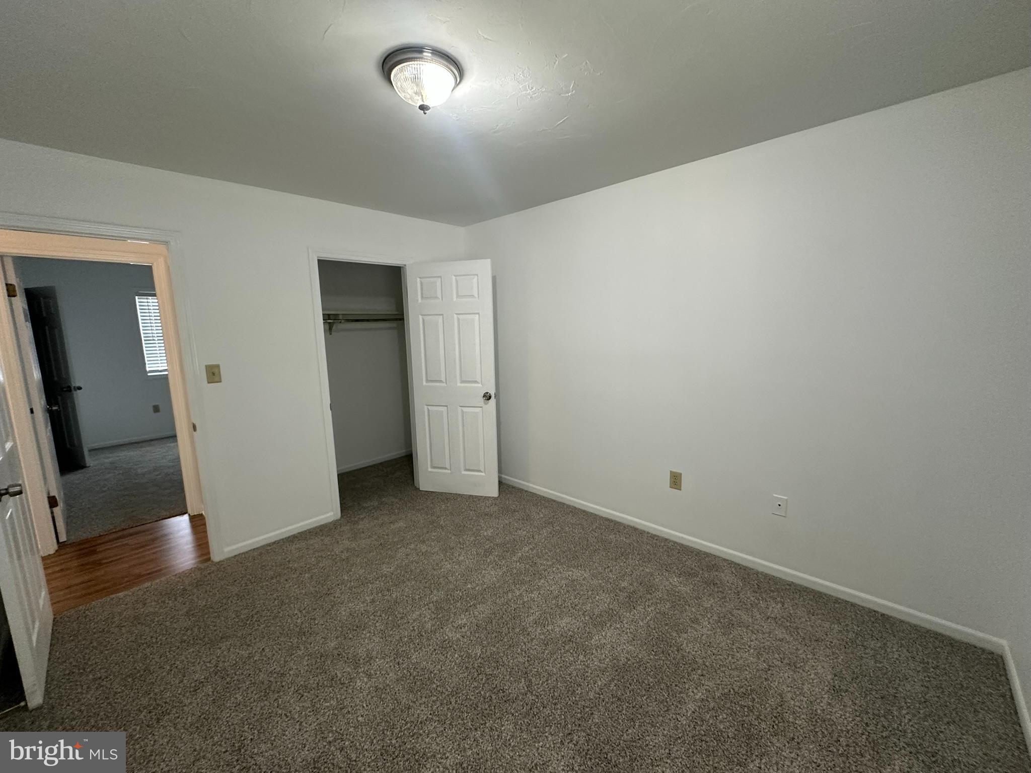 FORNEY AVENUE - Residential