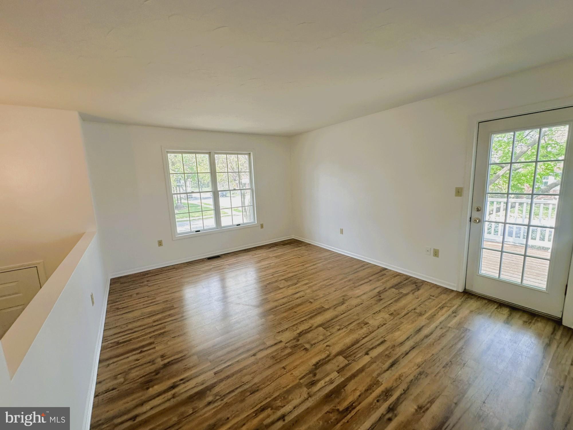 FORNEY AVENUE - Residential