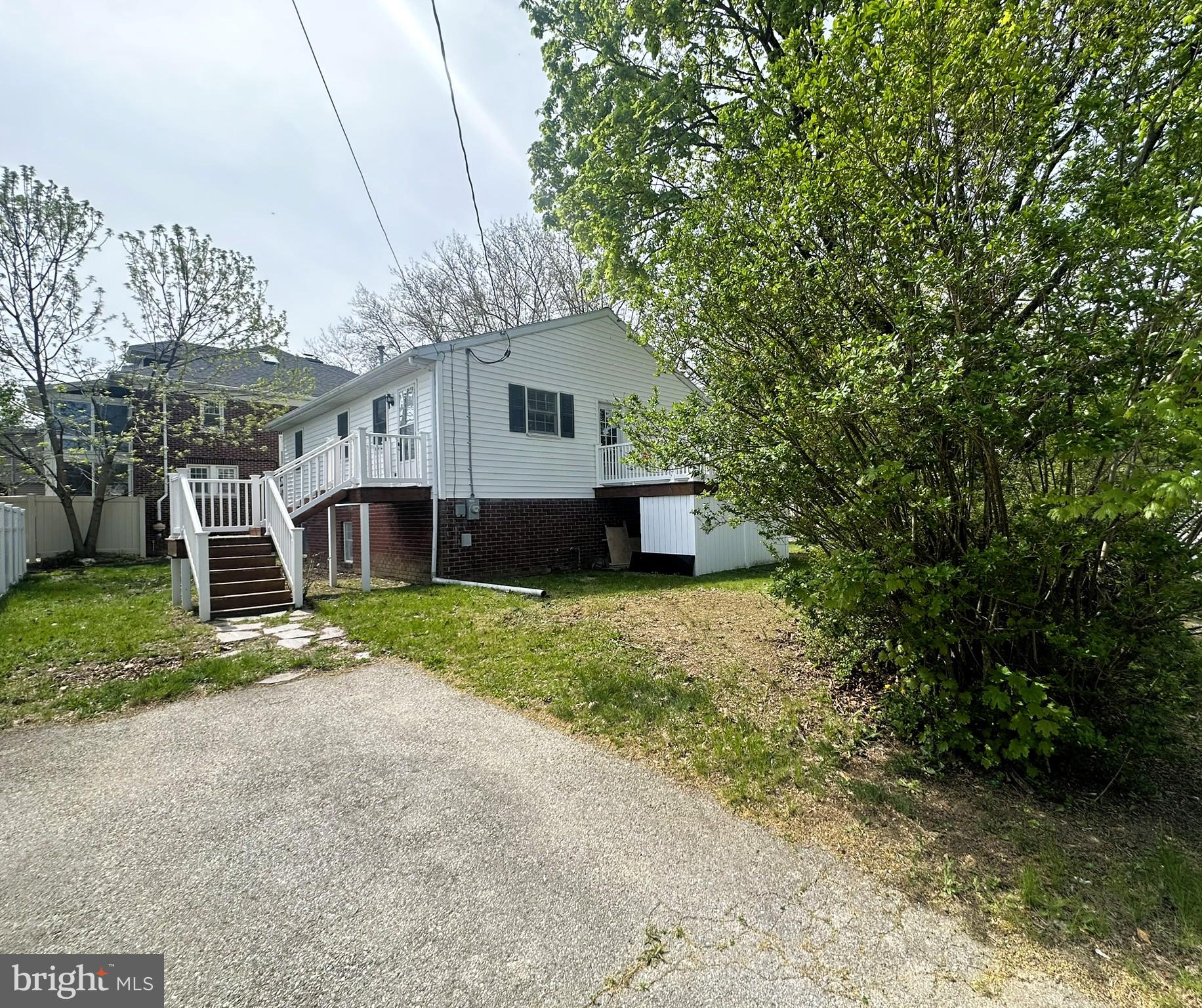 FORNEY AVENUE - Residential