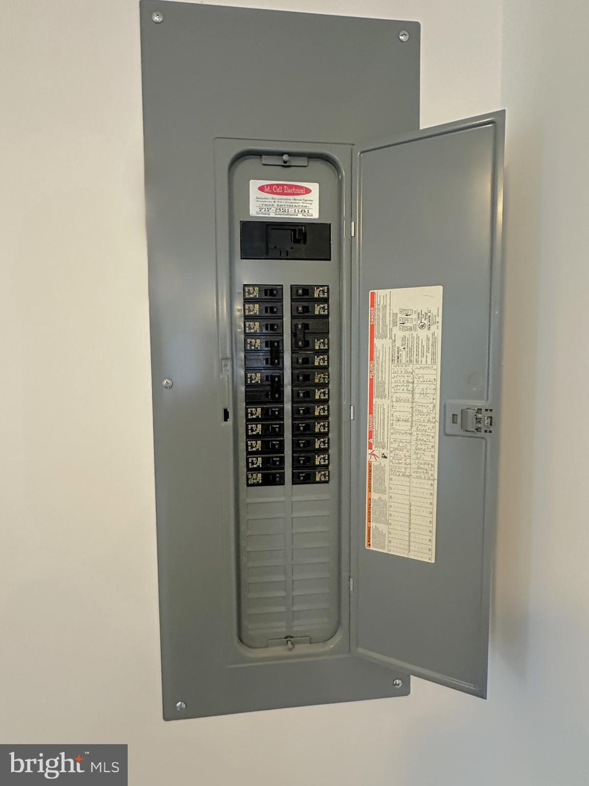 FORNEY AVENUE - Residential