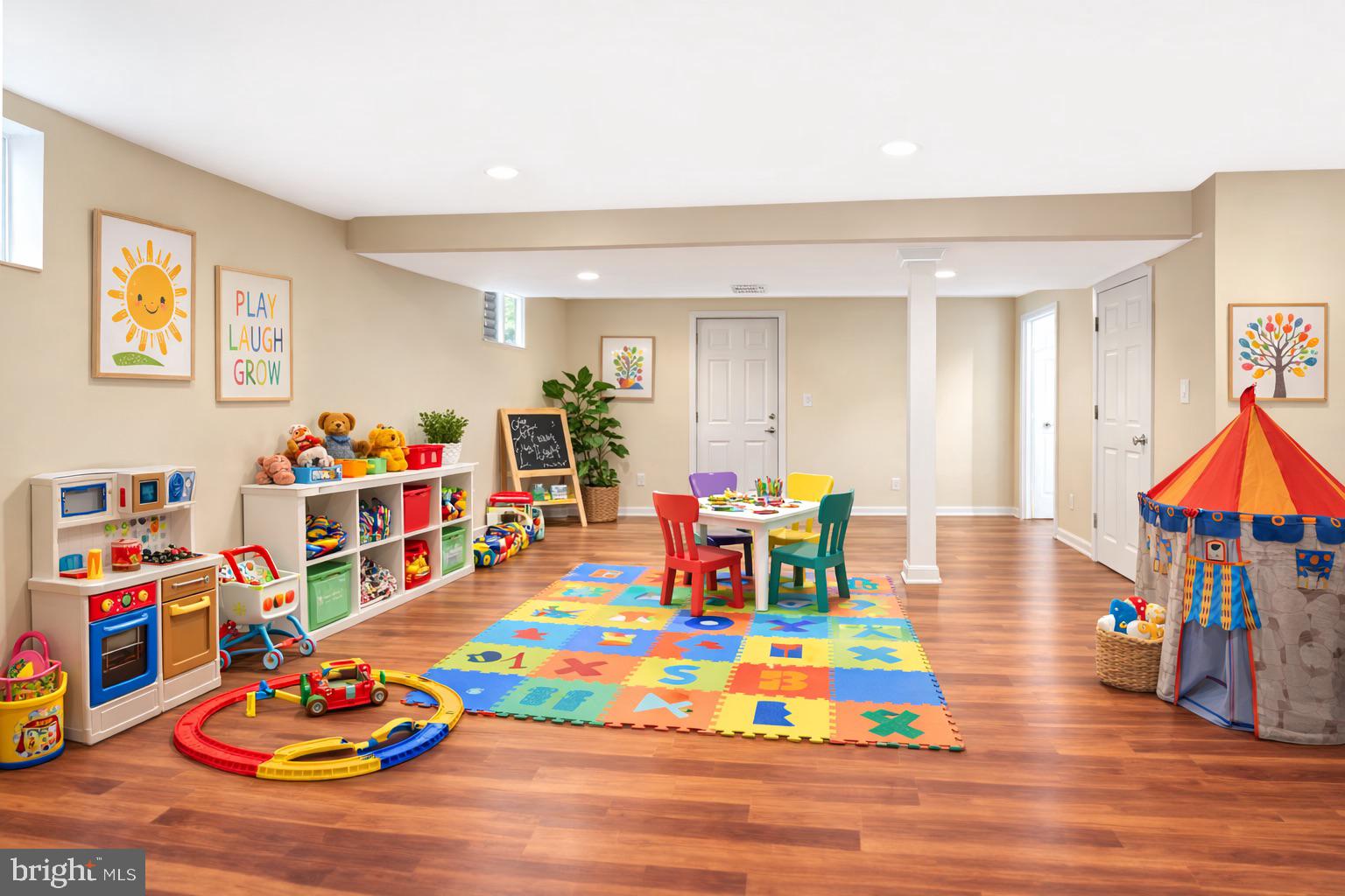 INVERNESS FOREST - Residential