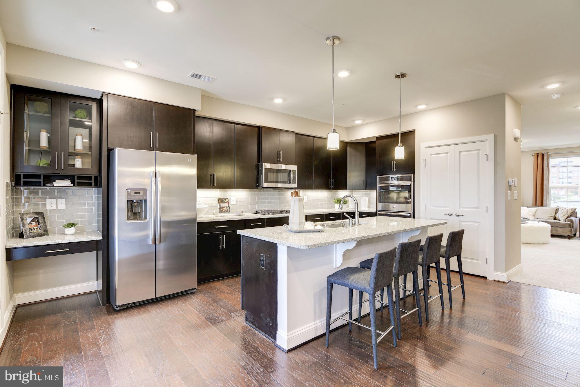 EDITORS PARK - Residential