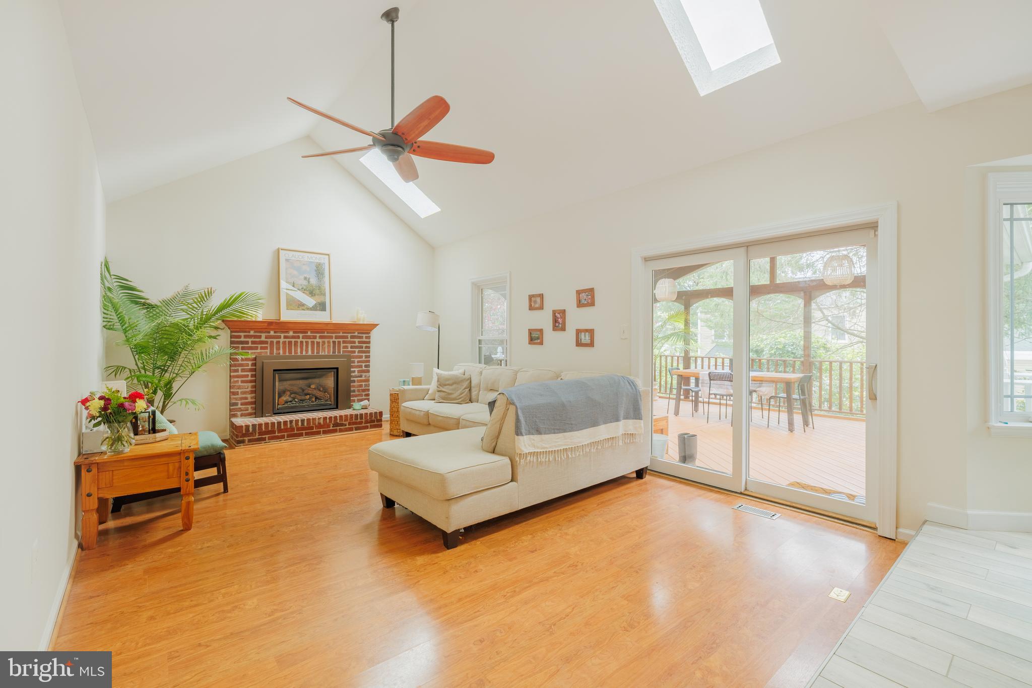 1439 MILLIKENS BEND ROAD
