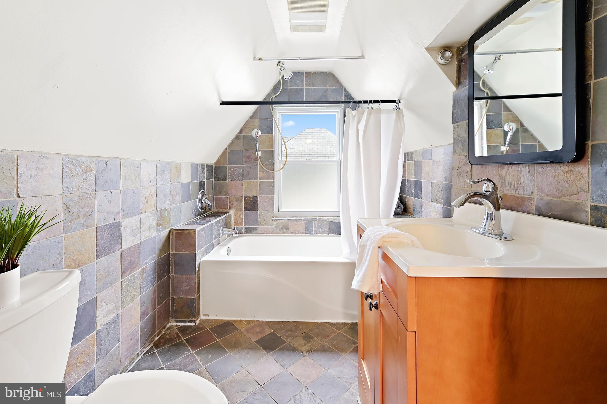 HAMILTON HEIGHTS - Residential