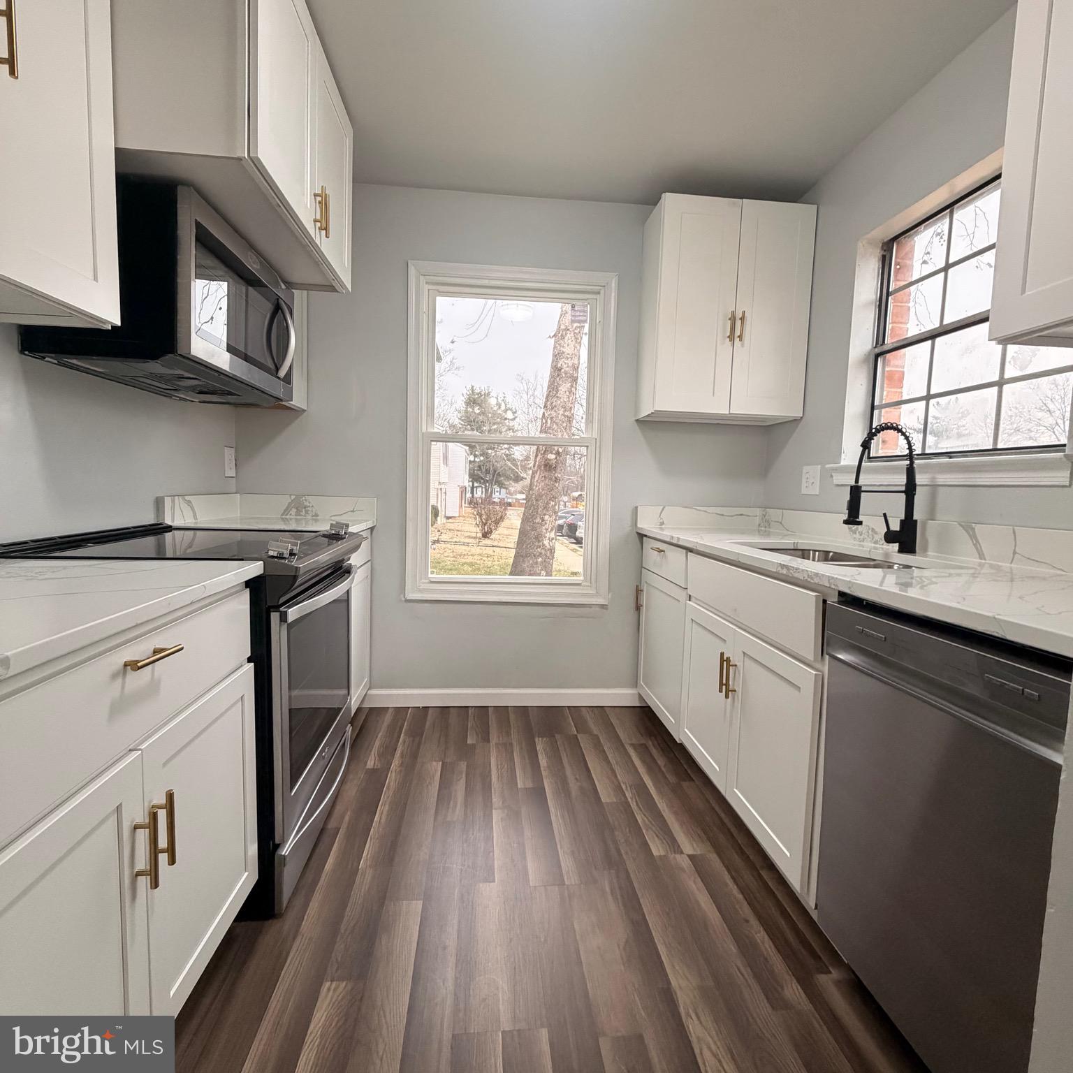 WILLOW HILLS 01 - Residential