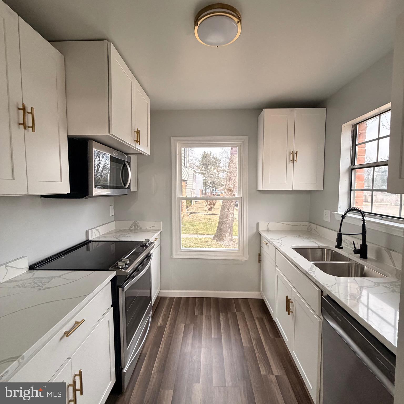 WILLOW HILLS 01 - Residential