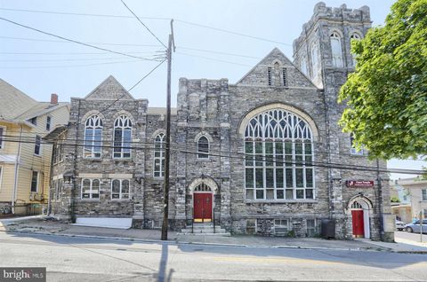 Photo of 300 Pine Street, STEELTON, PA 17113 (MLS # PADA2025108)