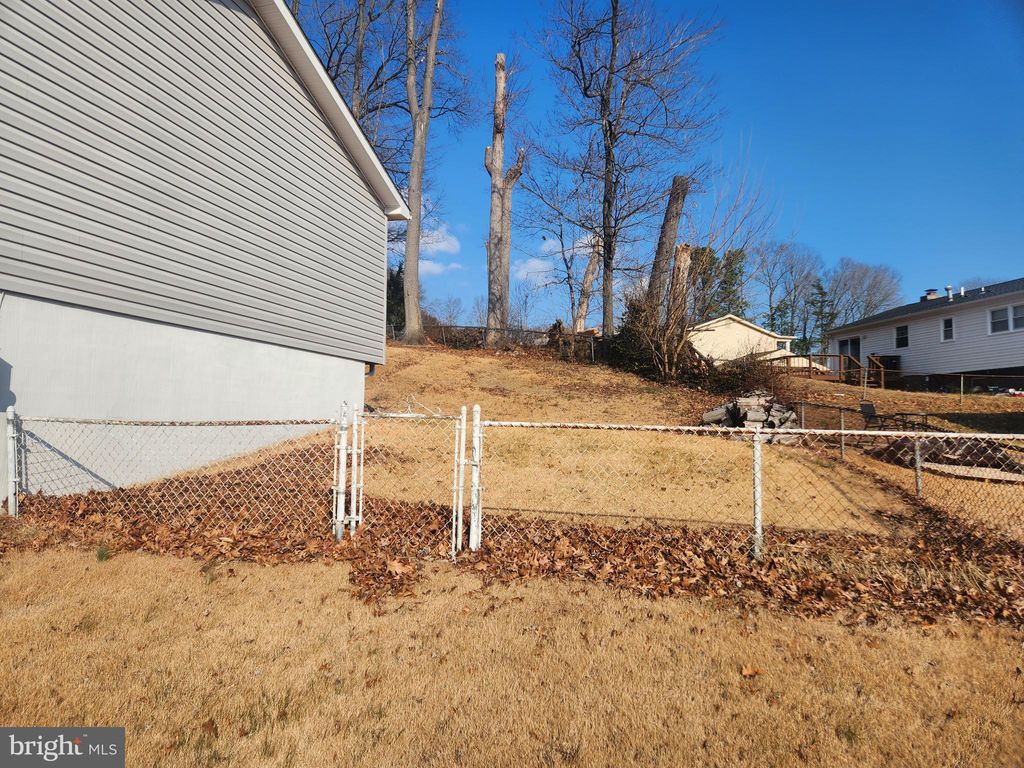 Photo of 4802 Korvett Drive, WOODBRIDGE, VA 22193 (MLS # VAPW2110426)