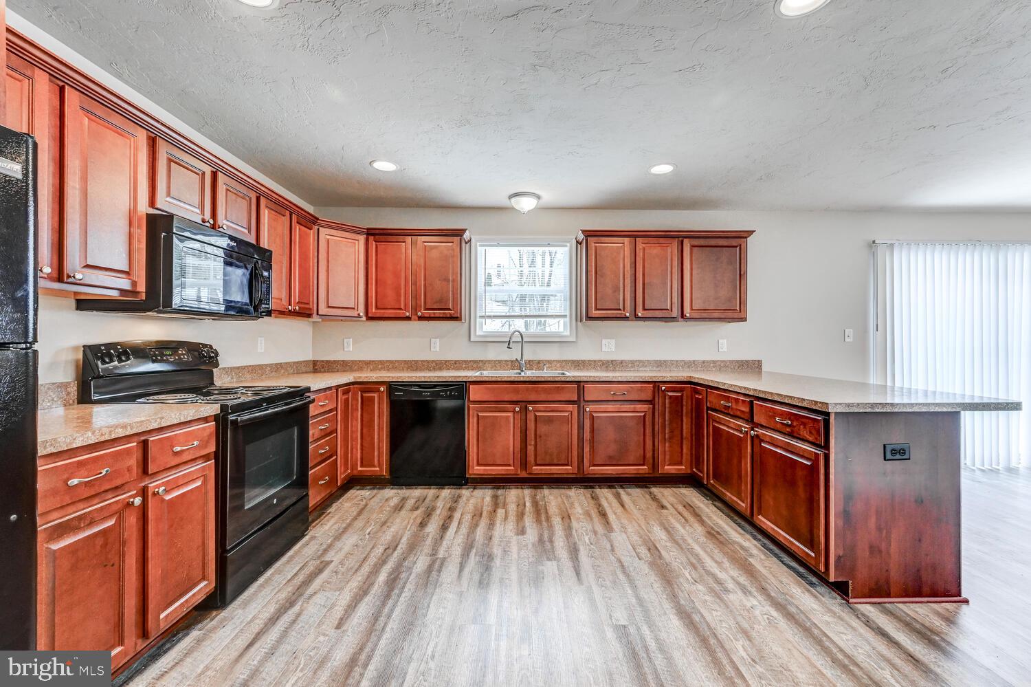 HANOVER - Residential Lease