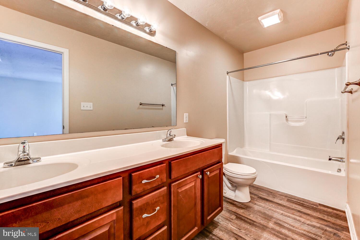 HANOVER - Residential Lease