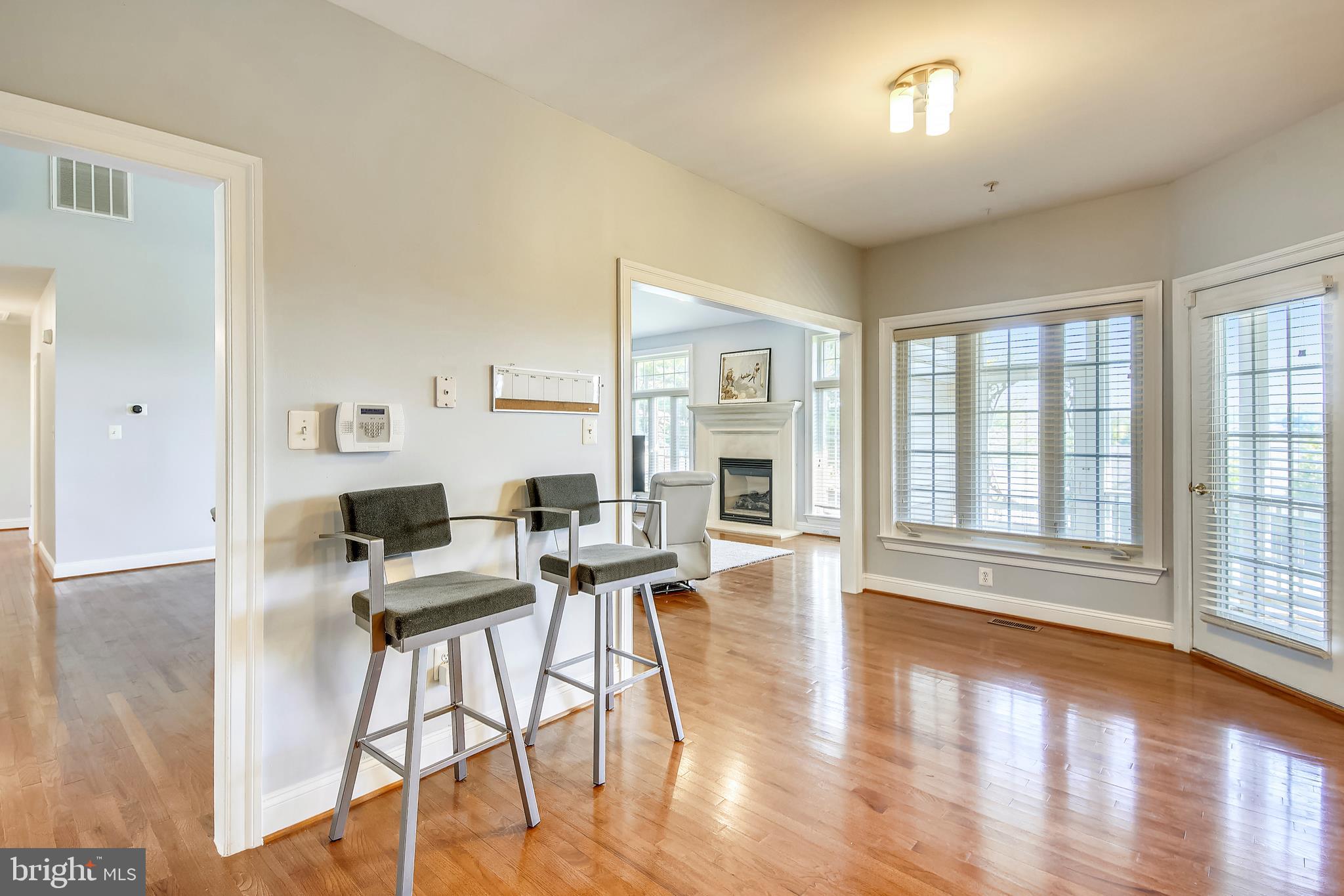 HICKORY KNOLL - Residential